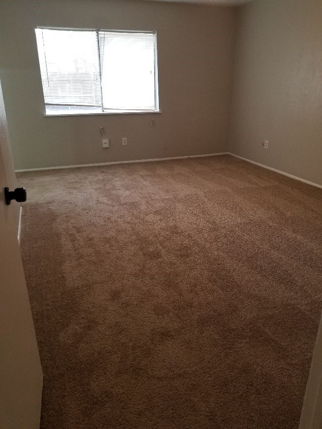 8002 Knightwood Forest Drive Property Photo 10
