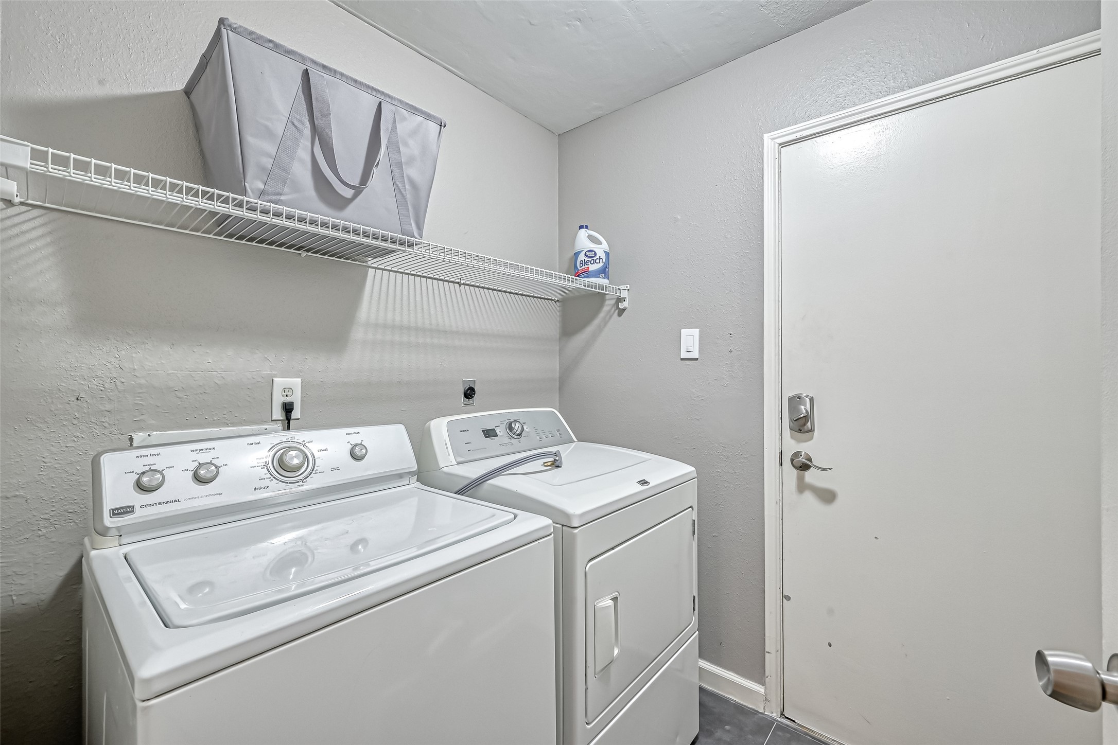 2215 Fort Laramie Drive Property Photo 33