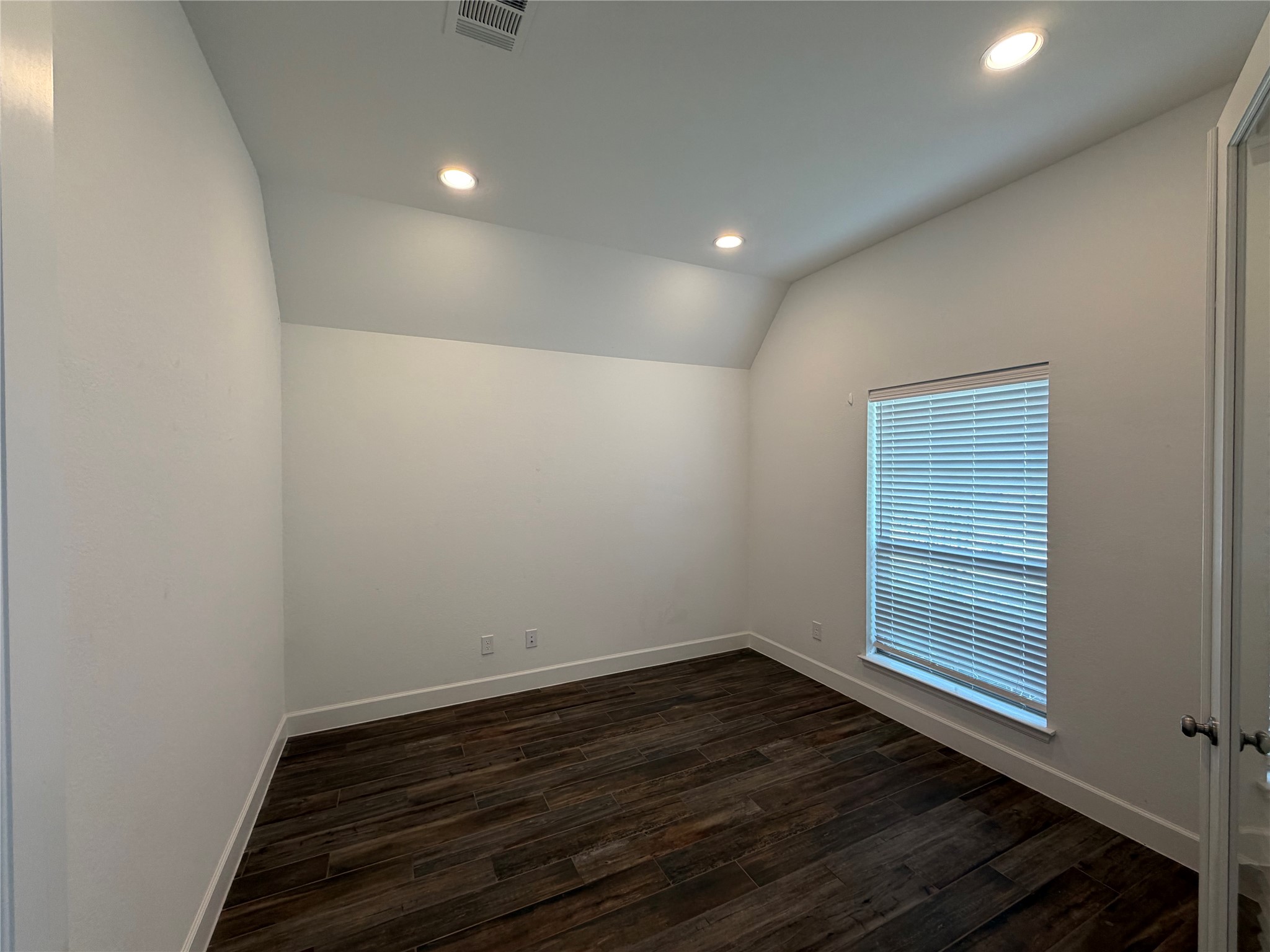 18902 Windy Orchard Court Property Photo 9