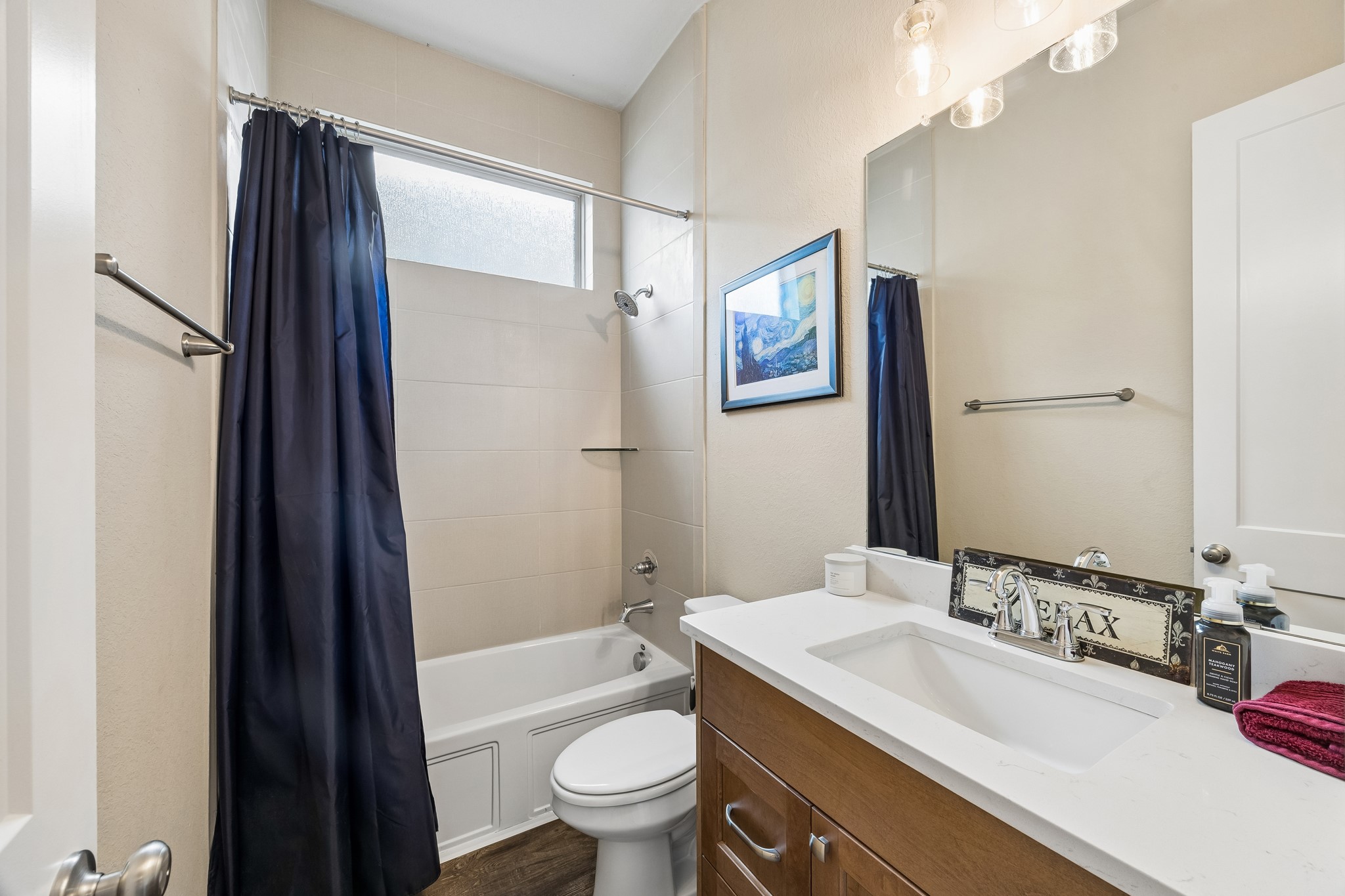 7829 Charter Hill Drive Property Photo 17