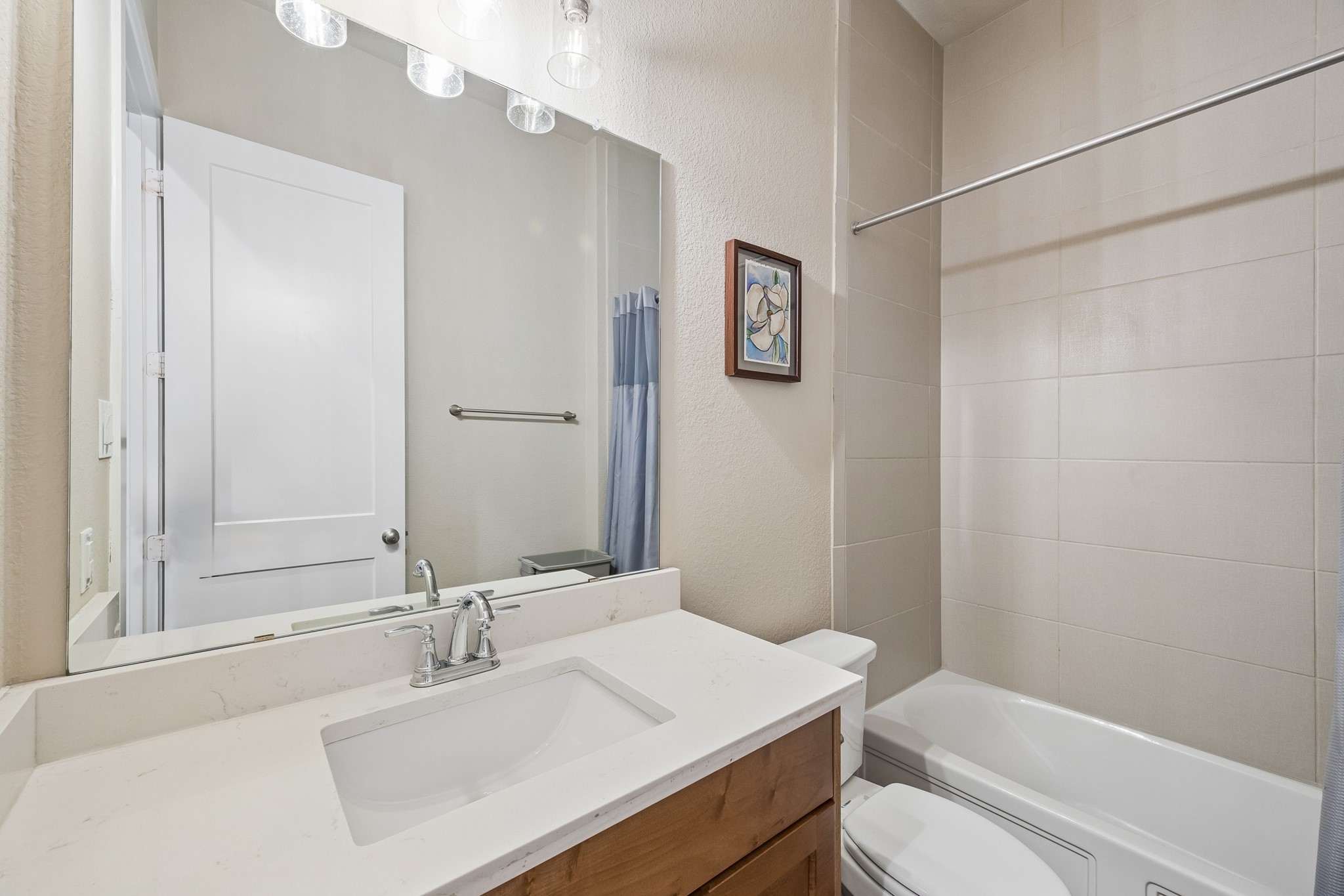 7829 Charter Hill Drive Property Photo 18