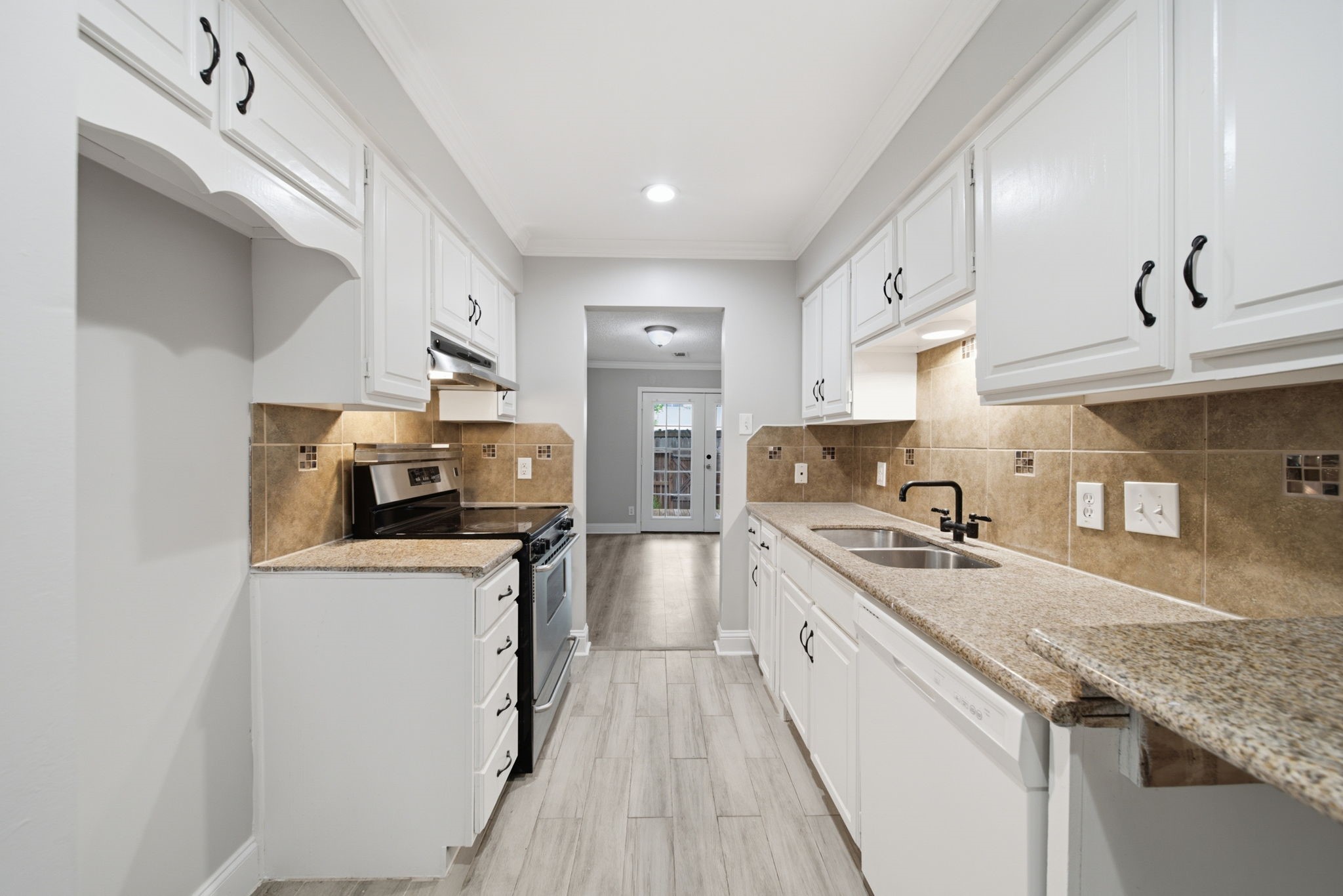 14535 Misty Meadow Lane Property Photo 6