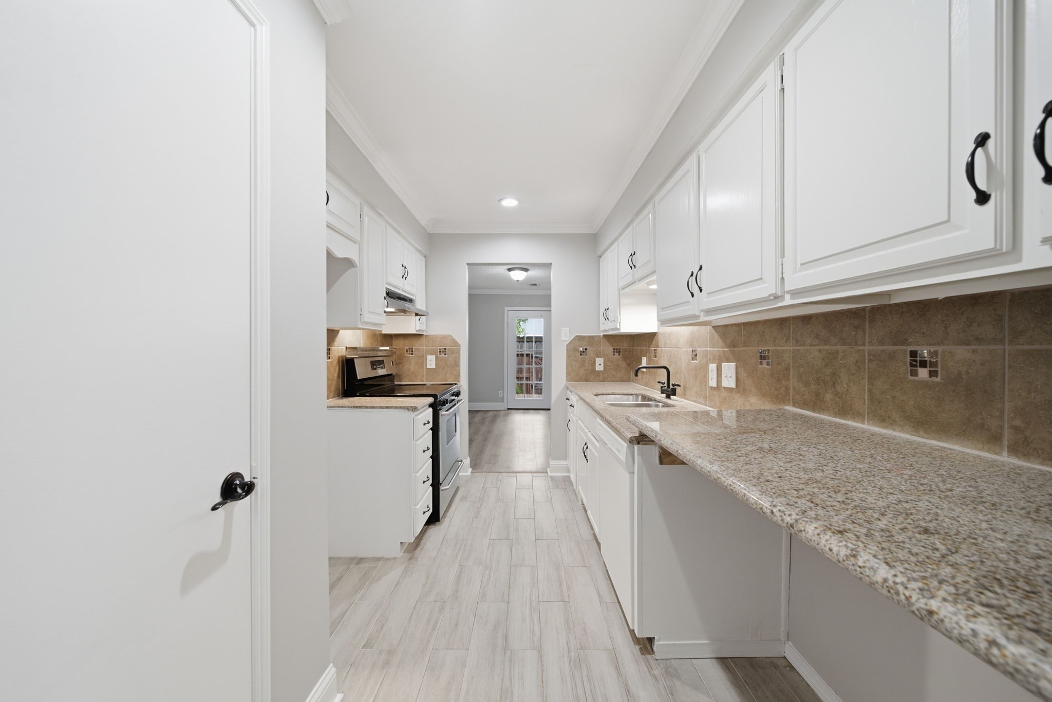14535 Misty Meadow Lane Property Photo 7