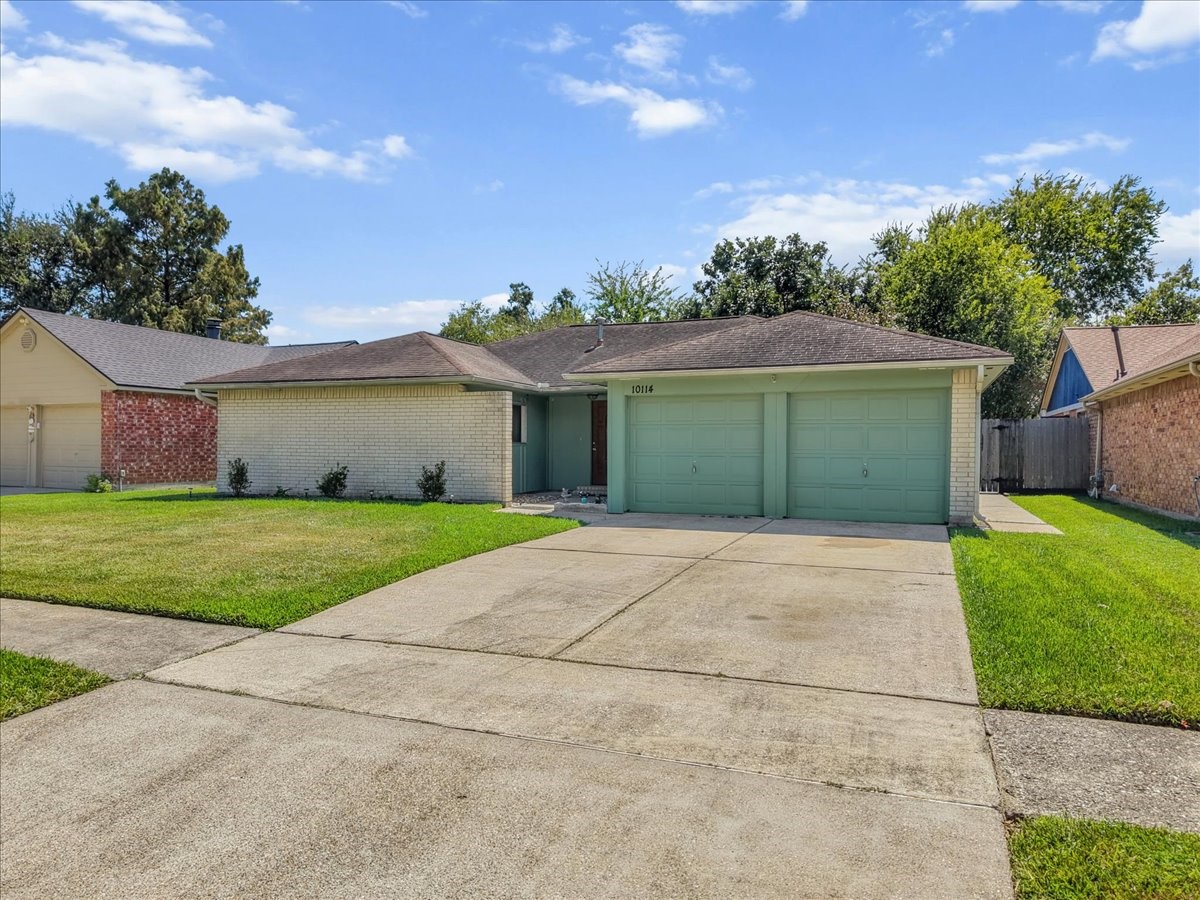 10114 Roseberry Drive Property Photo 1