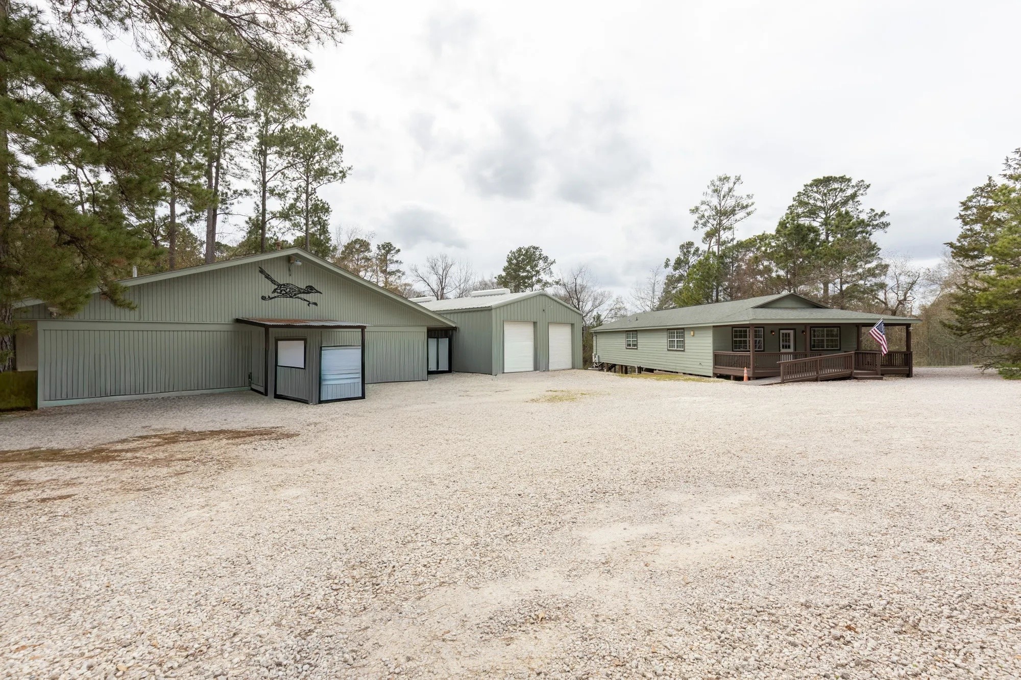 861 State Highway 19 Property Photo 1