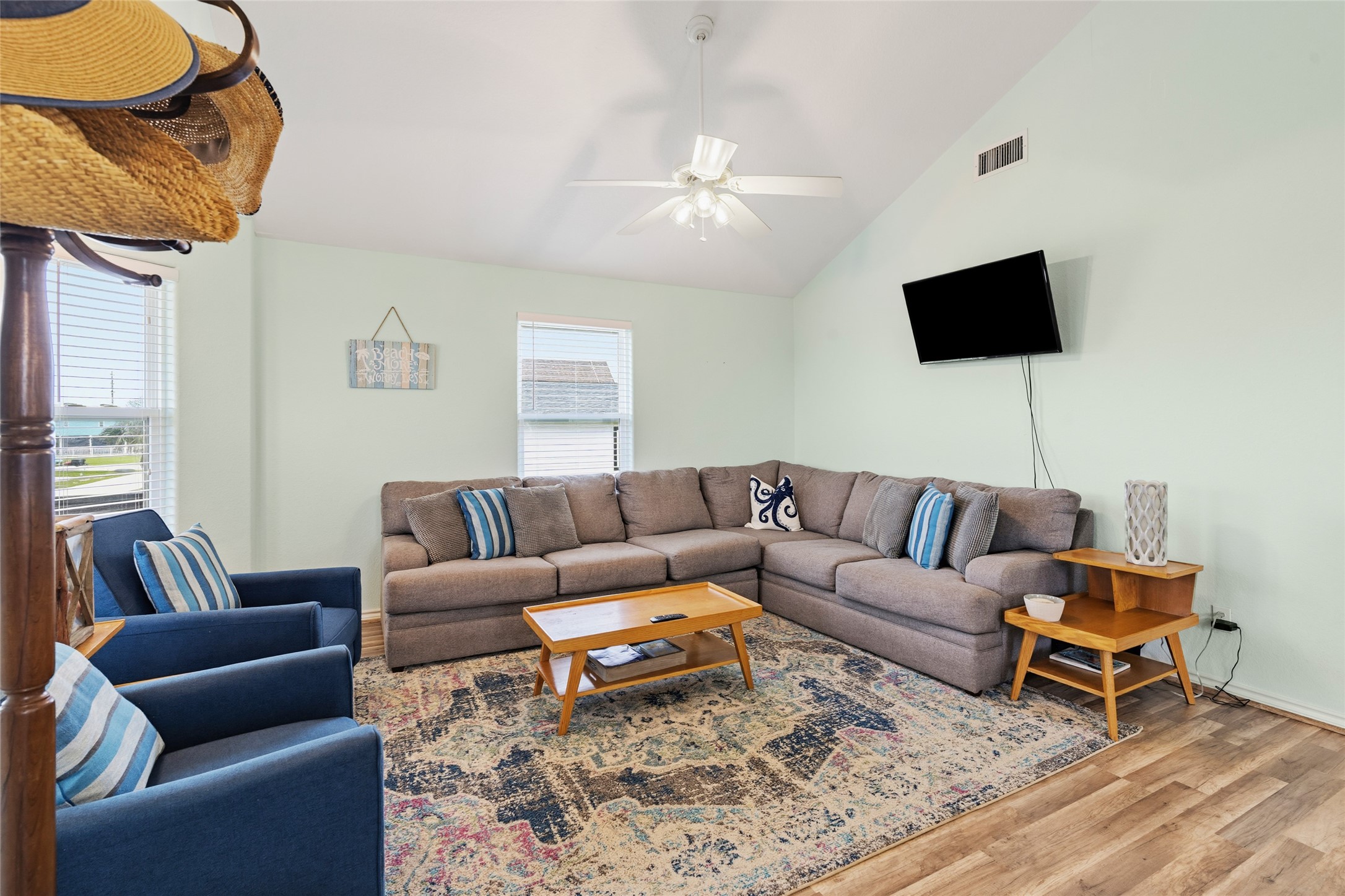 4122 Kent Drive Property Photo 6
