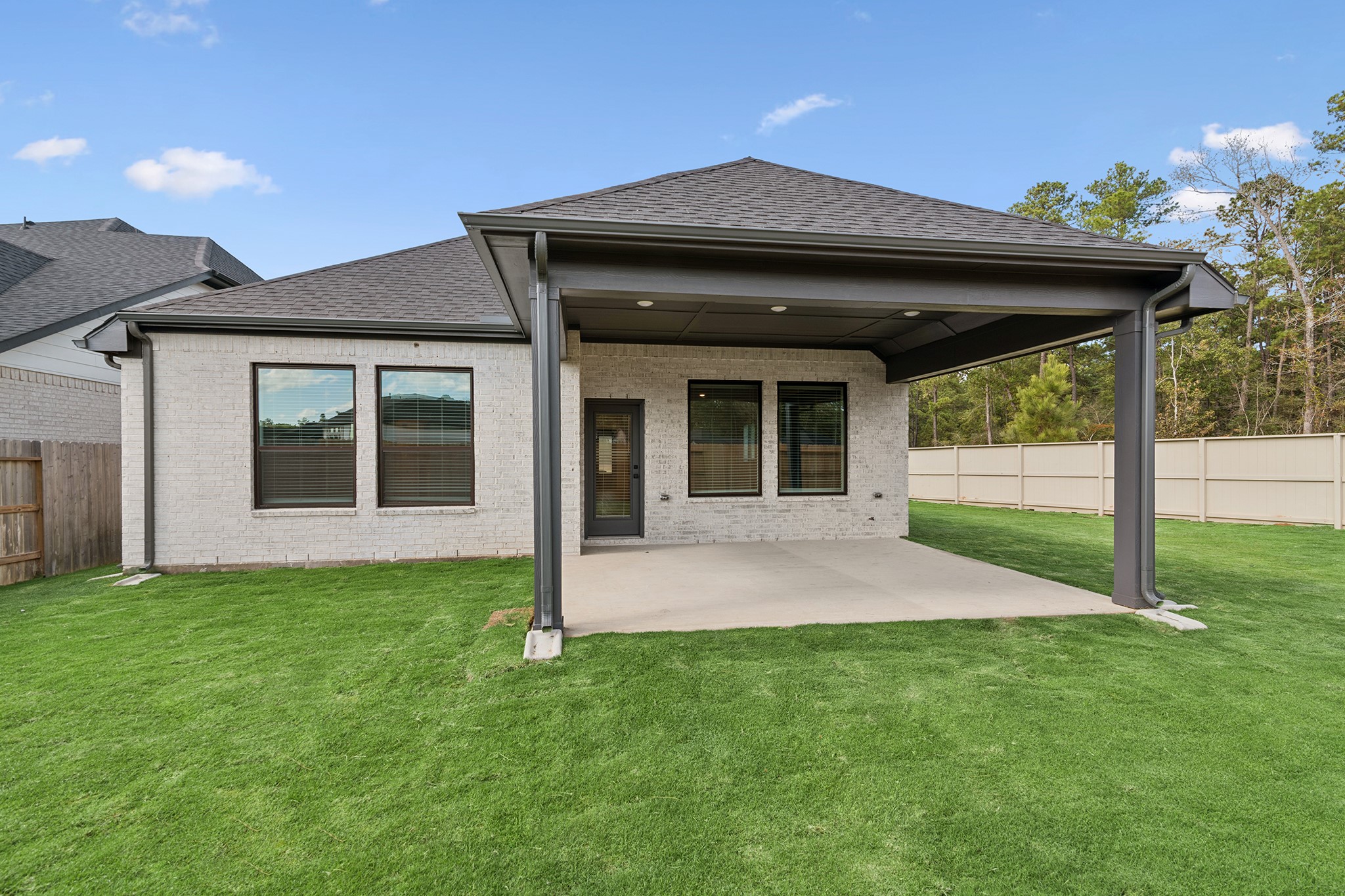 303 Prairie Warbler Street Property Photo 8