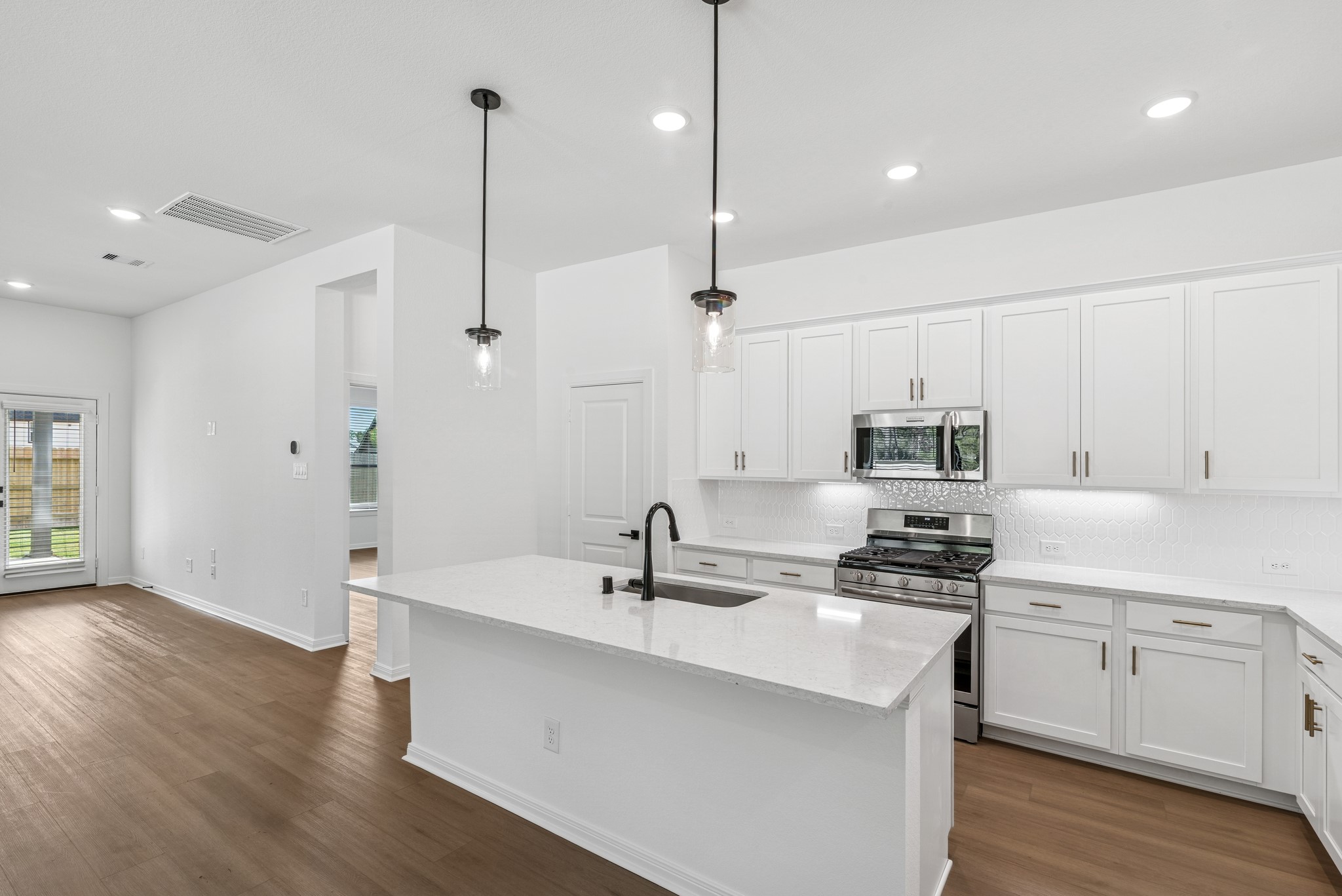 303 Prairie Warbler Street Property Photo 22