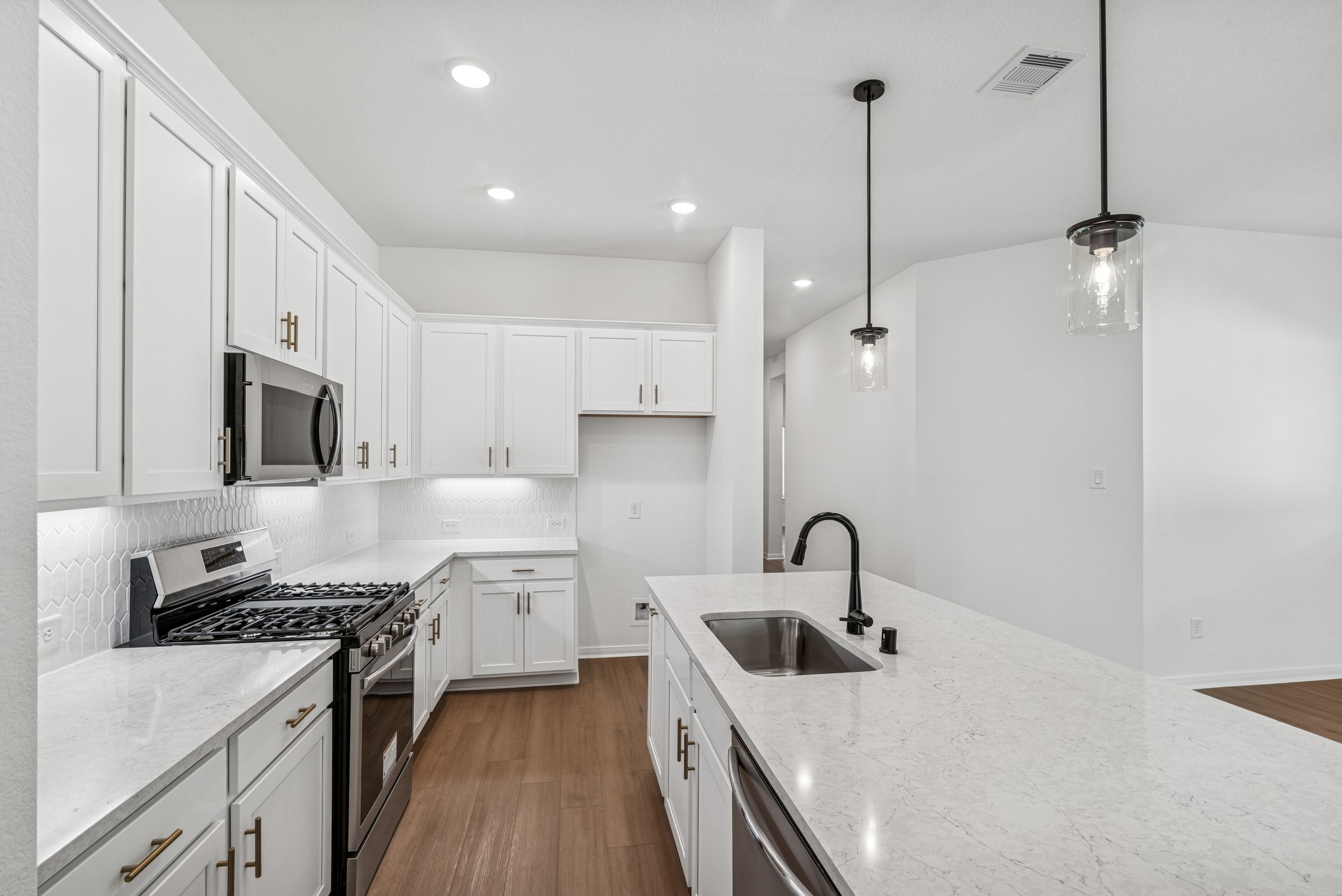 303 Prairie Warbler Street Property Photo 25