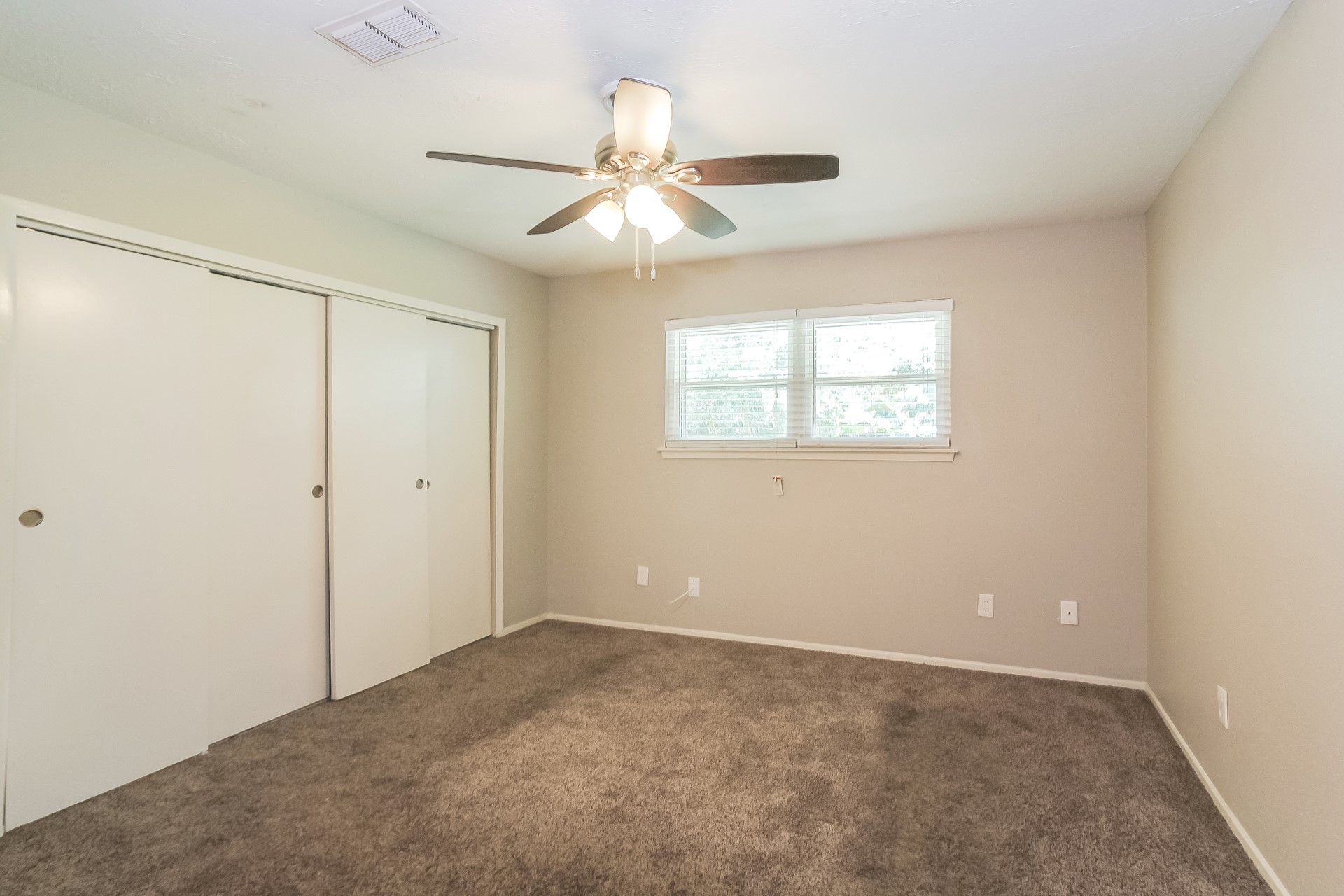 19718 Rackingham Place Property Photo 9