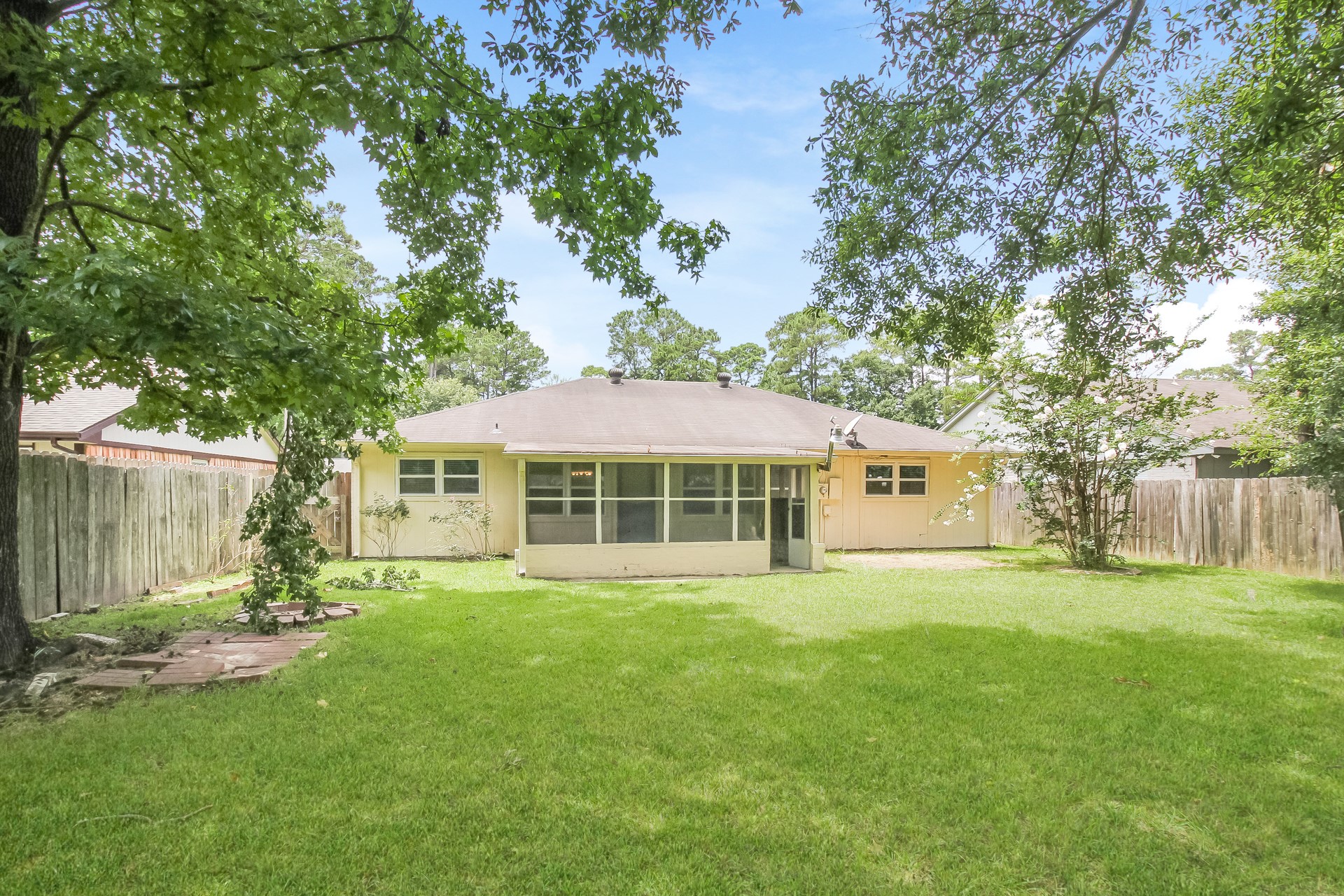 19718 Rackingham Place Property Photo 15