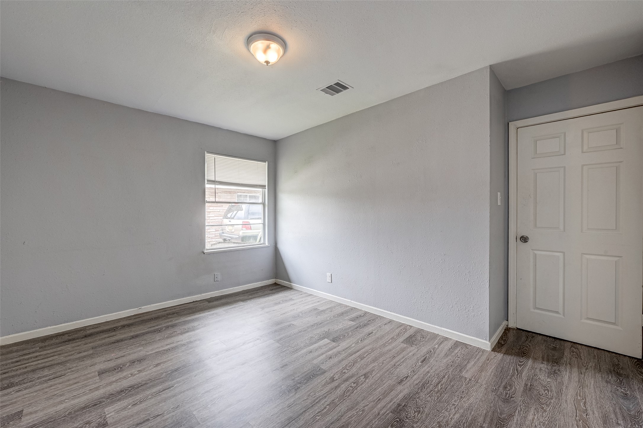 7658 Belbay Street Property Photo 8