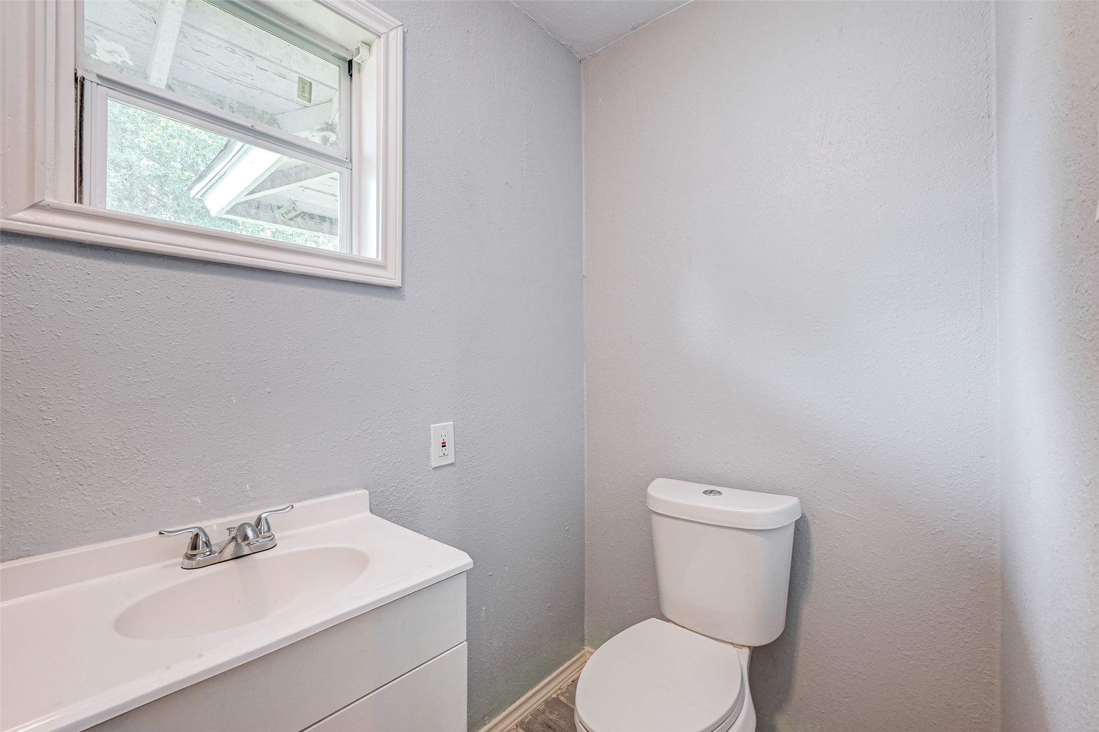 7658 Belbay Street Property Photo 15