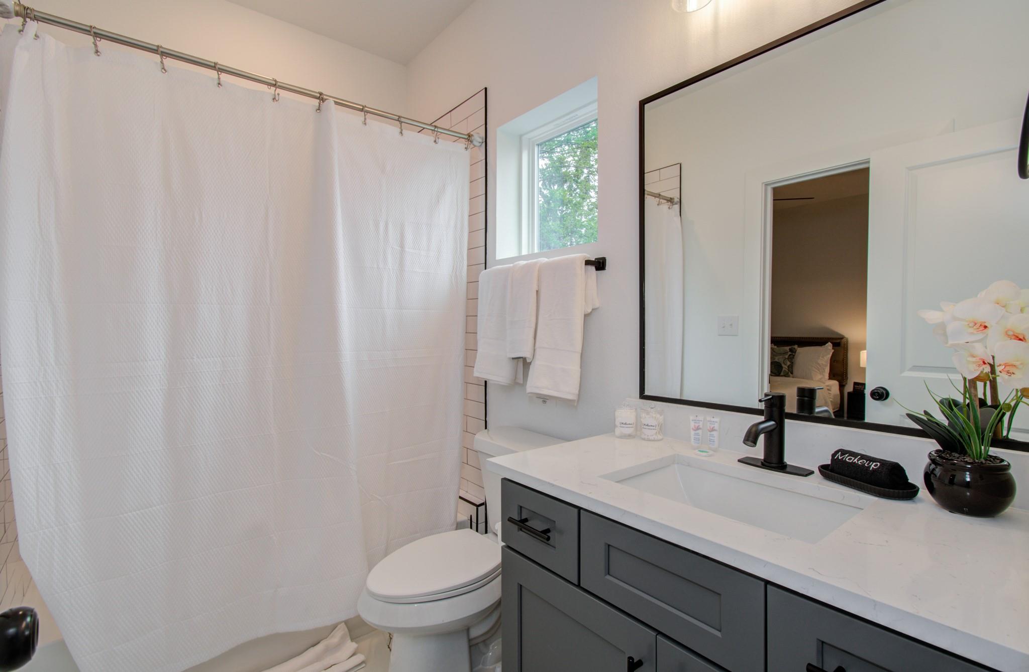 1616 Benson Street Property Photo 20