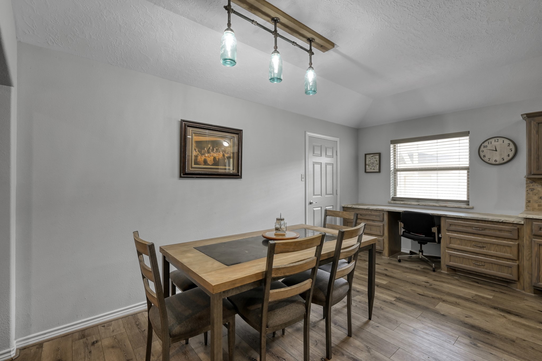 20110 Oakwood Court Property Photo 10