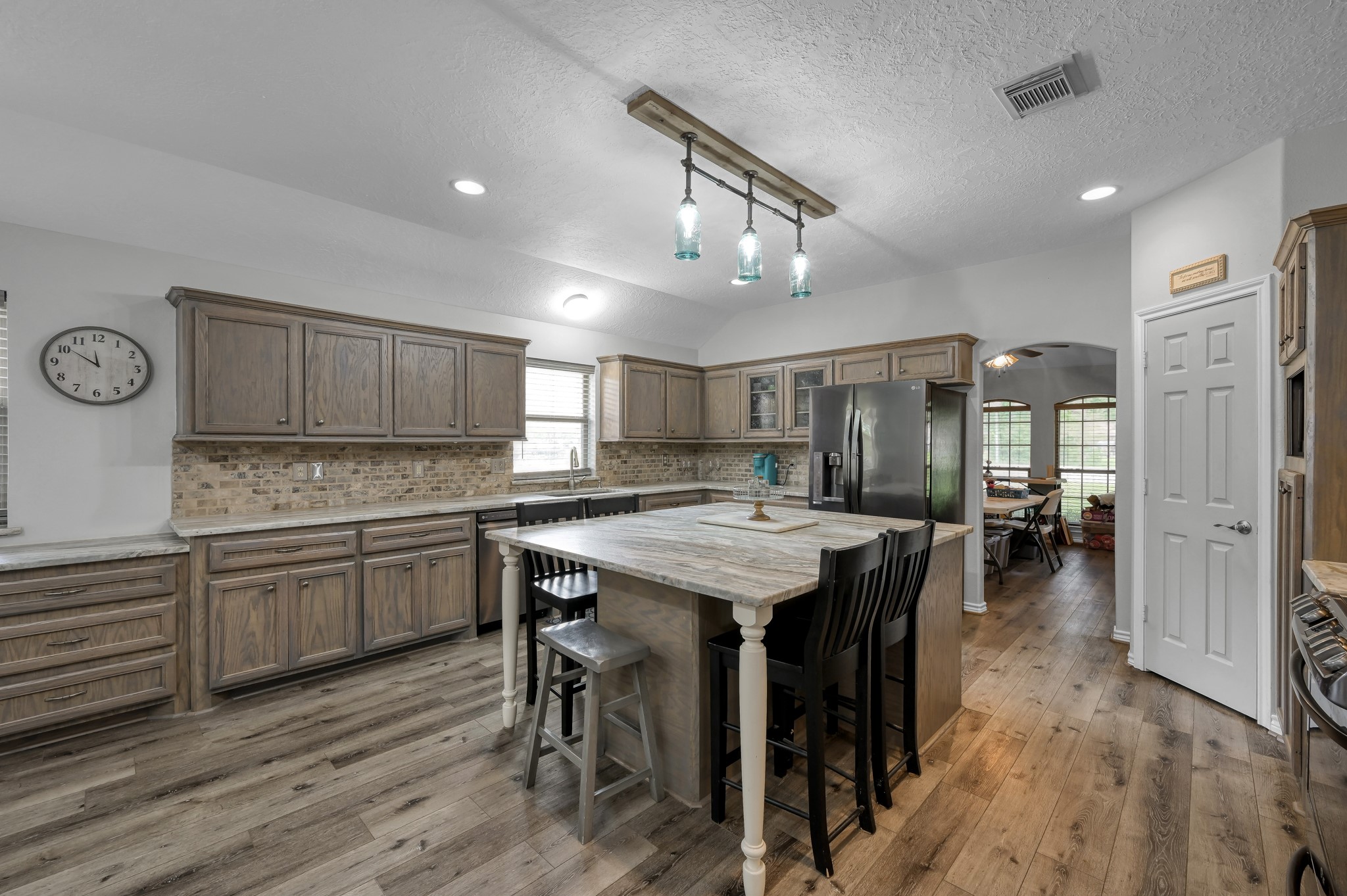 20110 Oakwood Court Property Photo 13