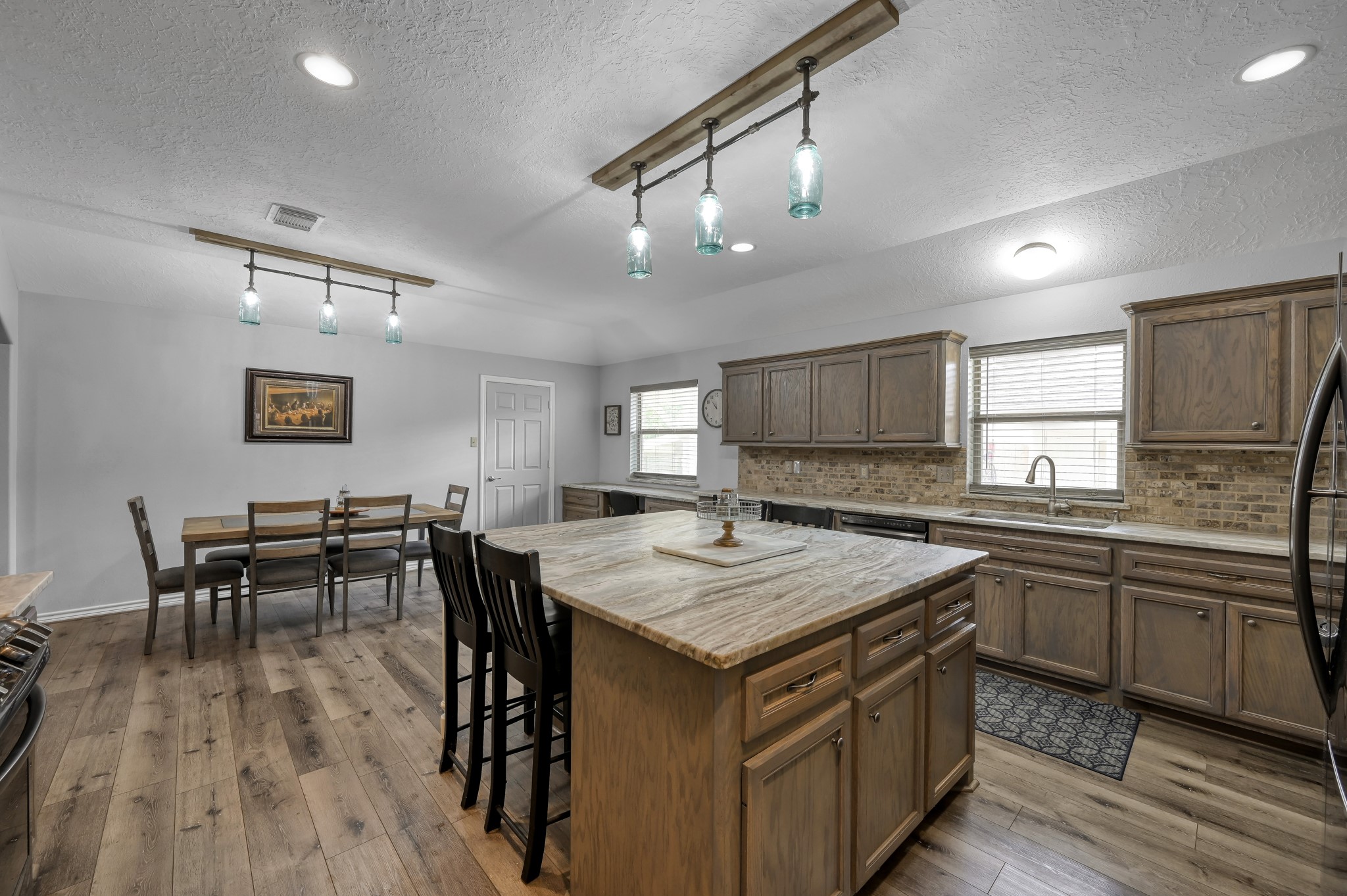 20110 Oakwood Court Property Photo 17
