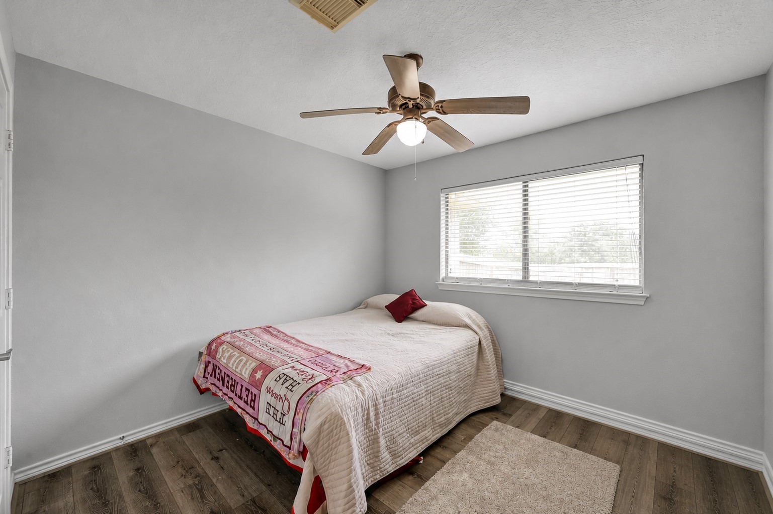 20110 Oakwood Court Property Photo 32