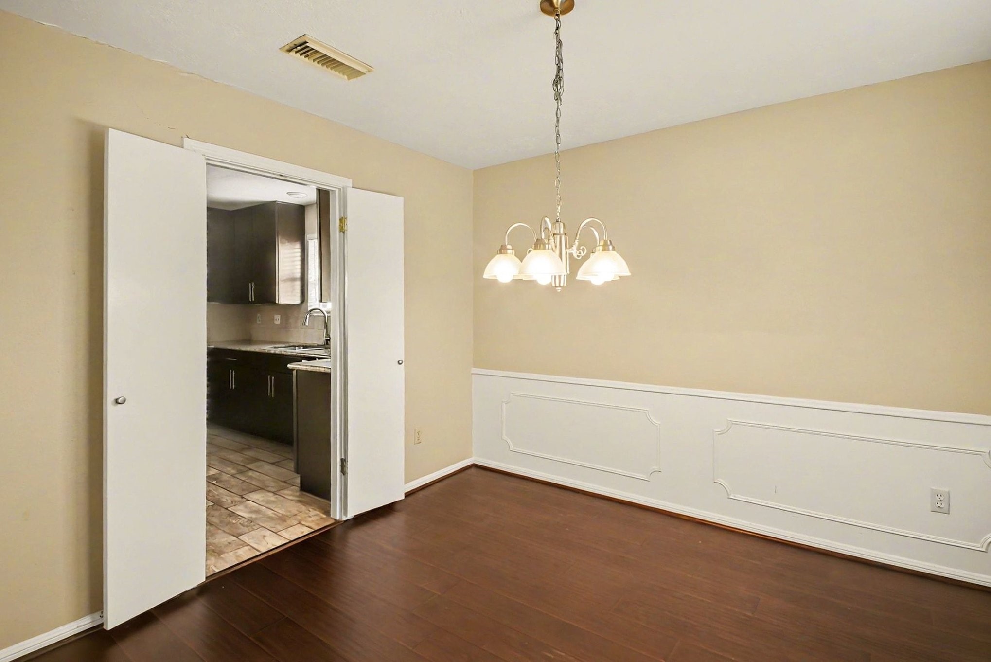 13830 Oakwood Lane Property Photo 11