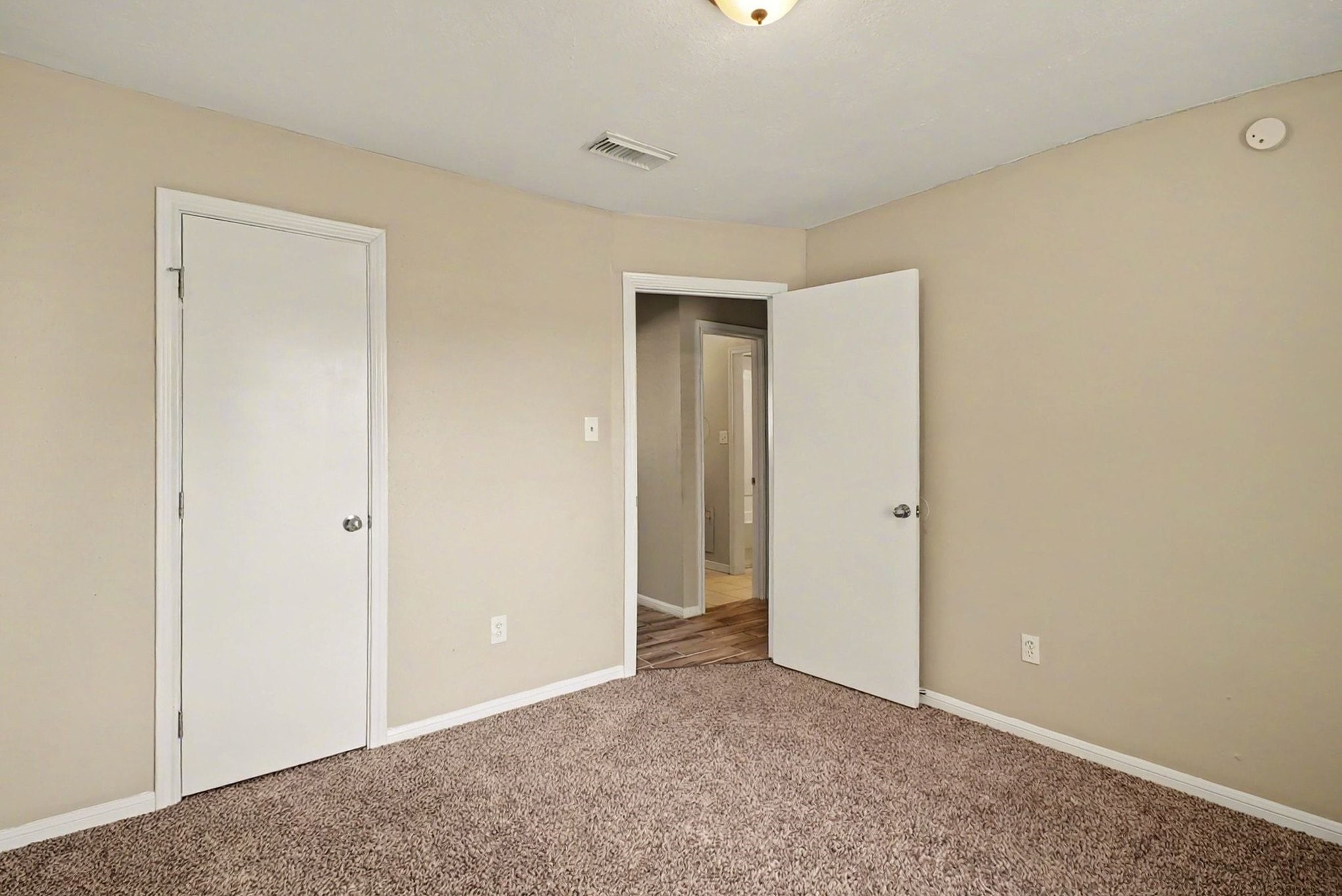 13830 Oakwood Lane Property Photo 21