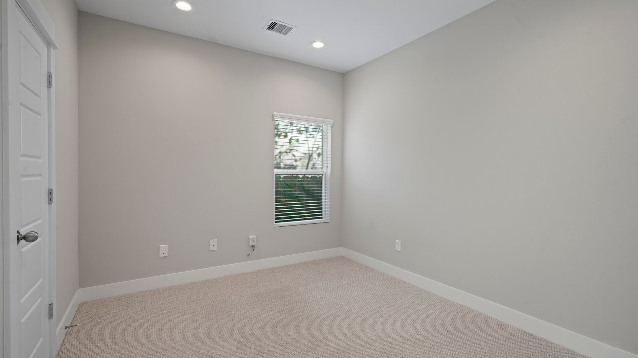 814 Thornton Road F Property Photo 7