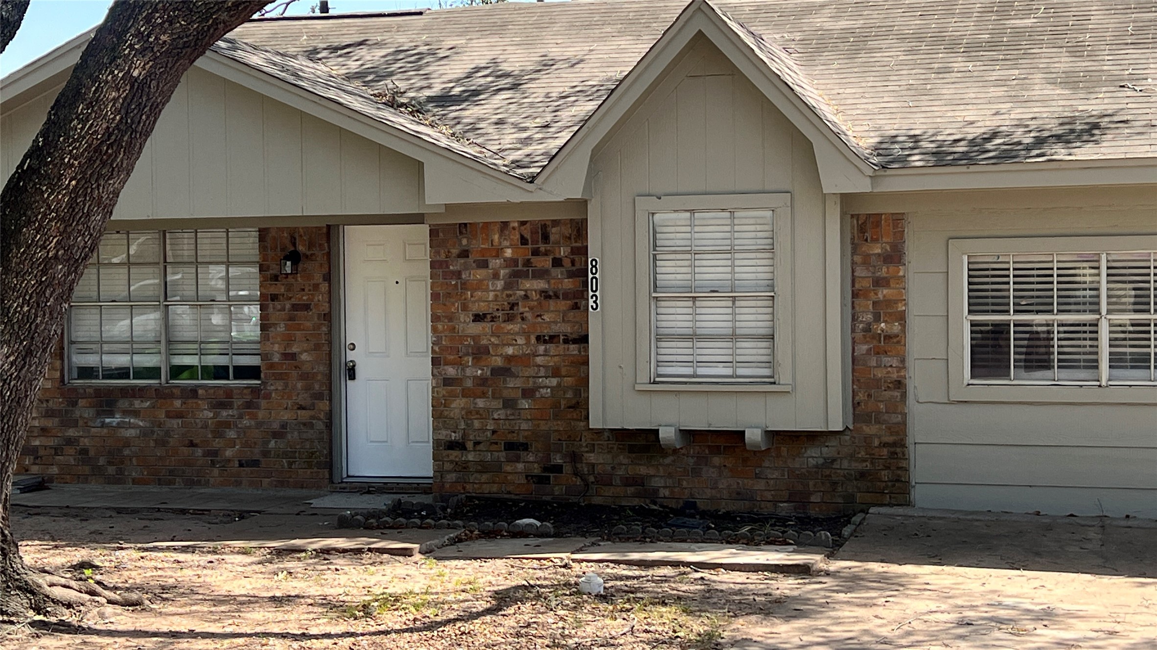 803 Cub Lane Property Photo 1