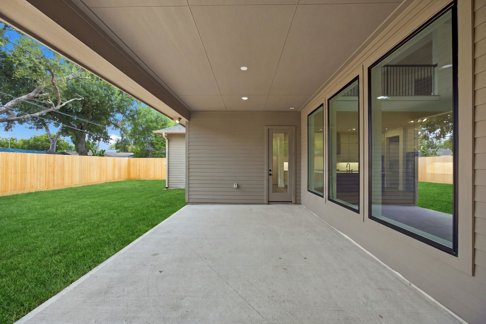 1941 Coulcrest Drive Property Photo 15