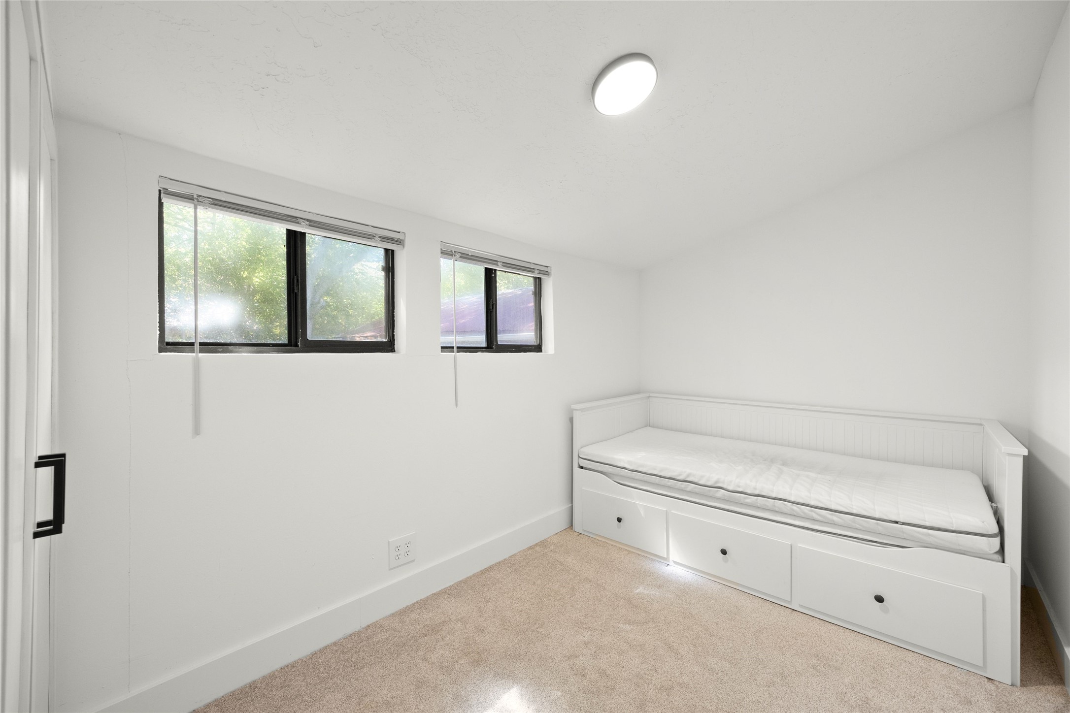 620 S Bell Street Property Photo 15