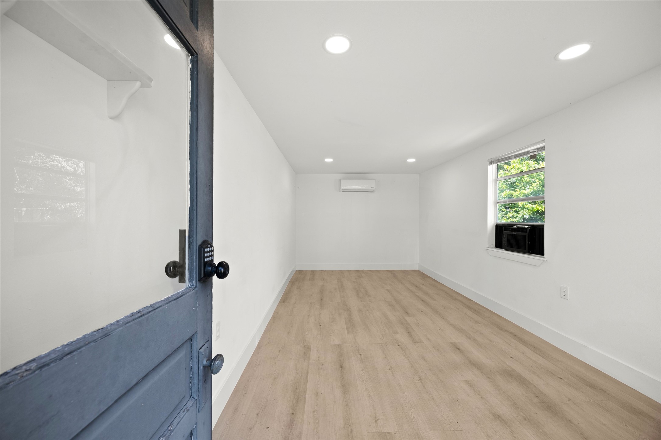 620 S Bell Street Property Photo 23