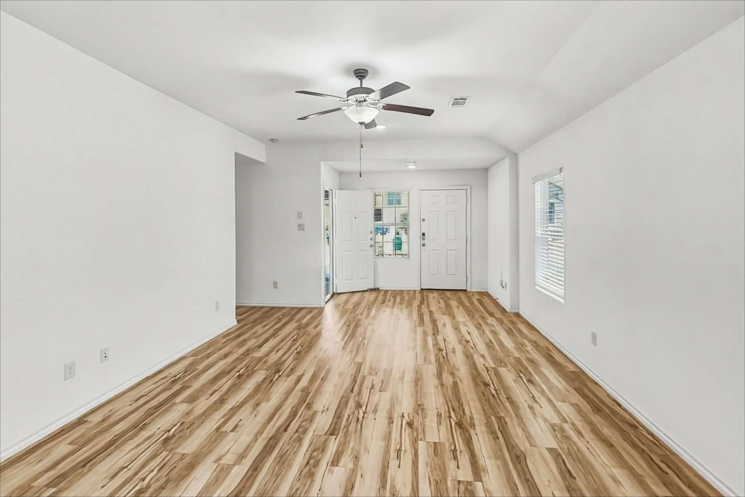 18776 Faustina Way Property Photo 4