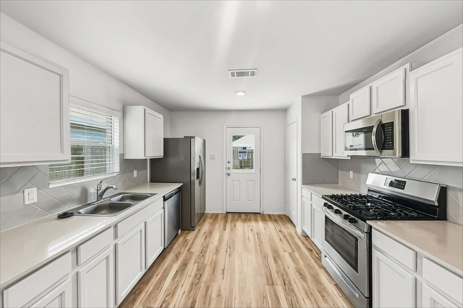 18776 Faustina Way Property Photo 6