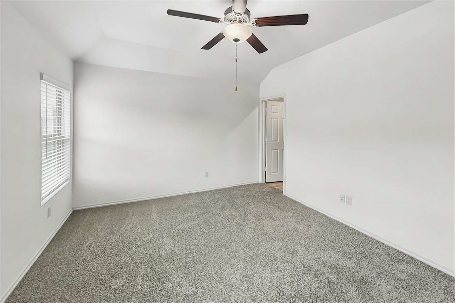 18776 Faustina Way Property Photo 8