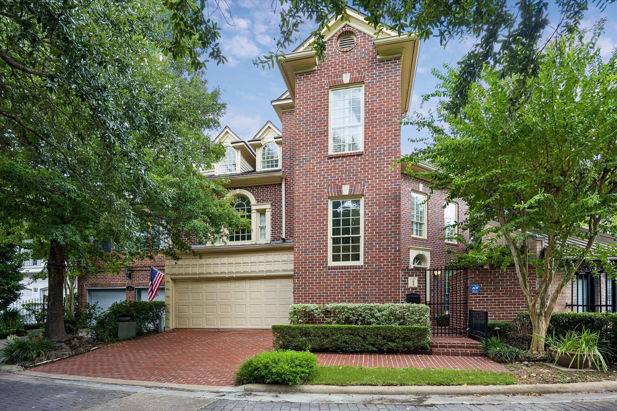 1 Pine Briar Circle Property Photo 1