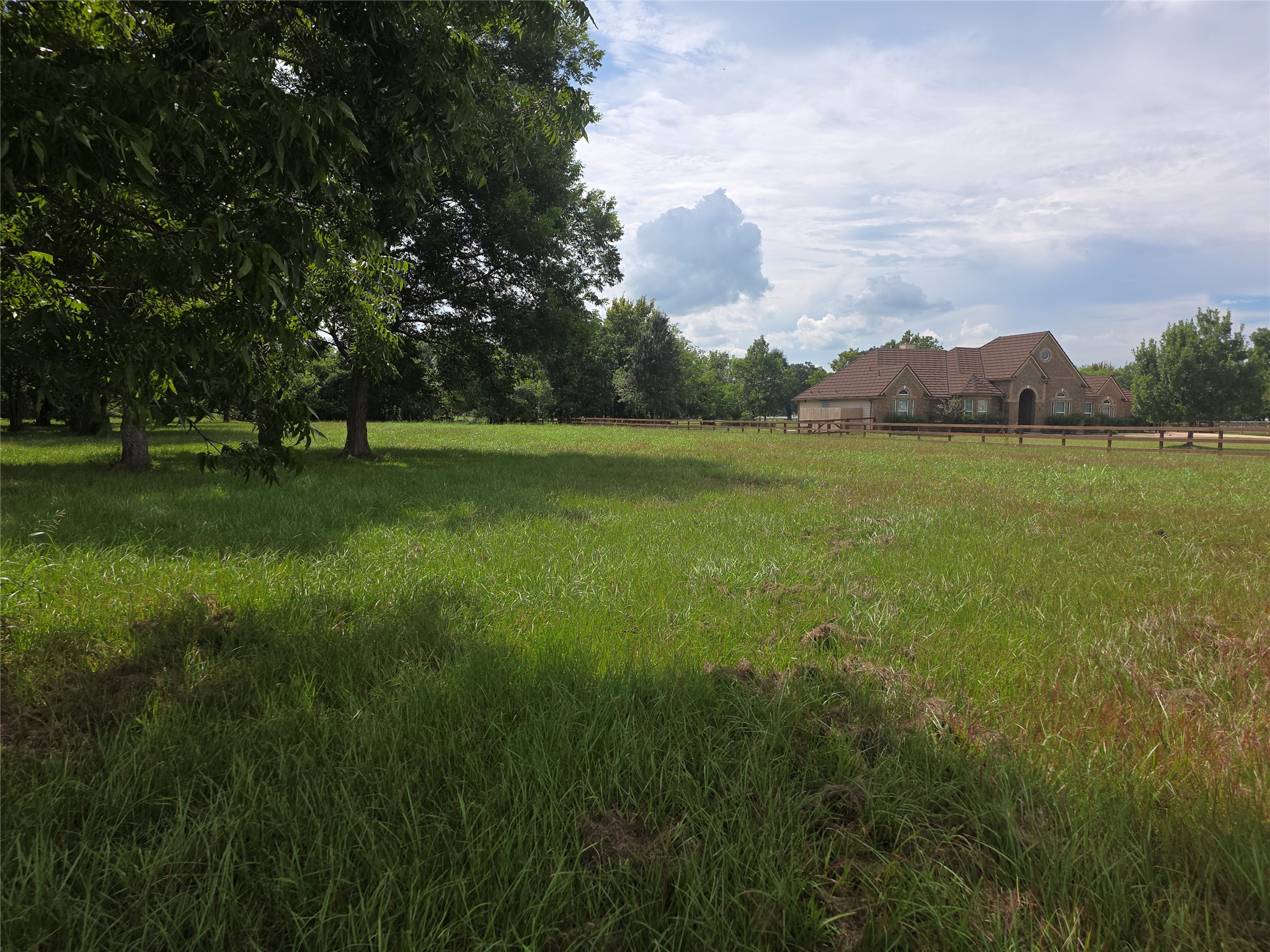 16834 Wrangler Road Property Photo 3