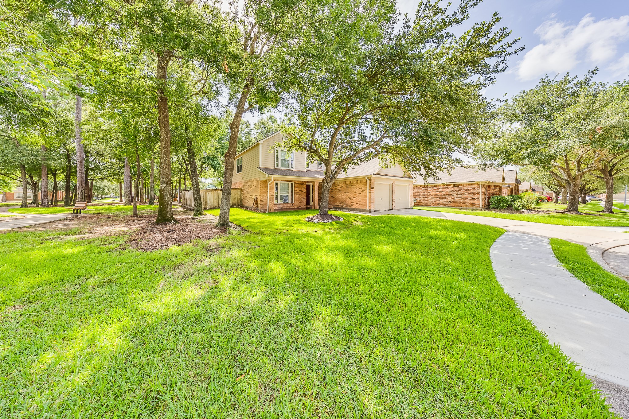18426 Stark Point Court Property Photo 3