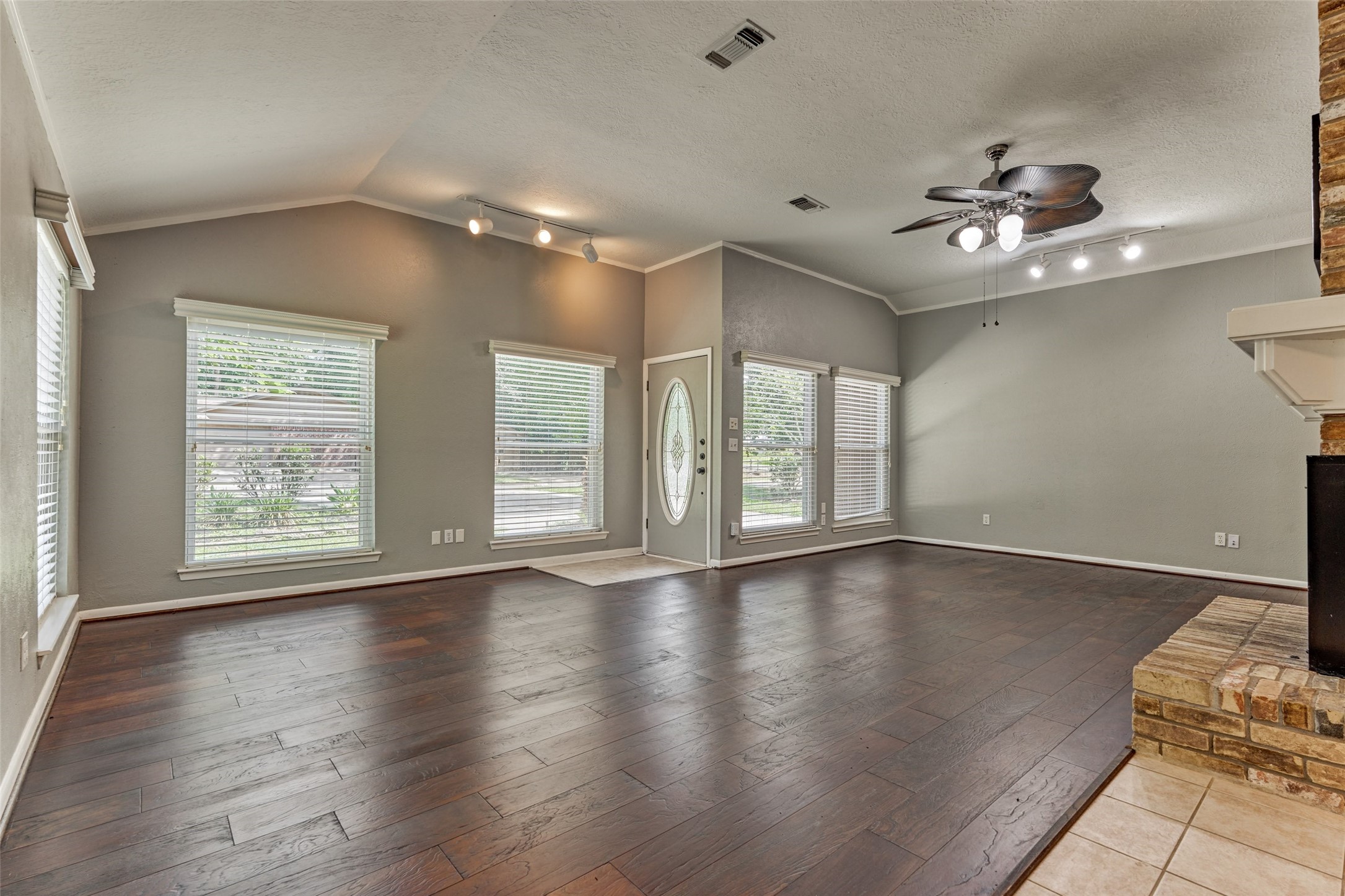 107 Velda Rose Lane Property Photo 6