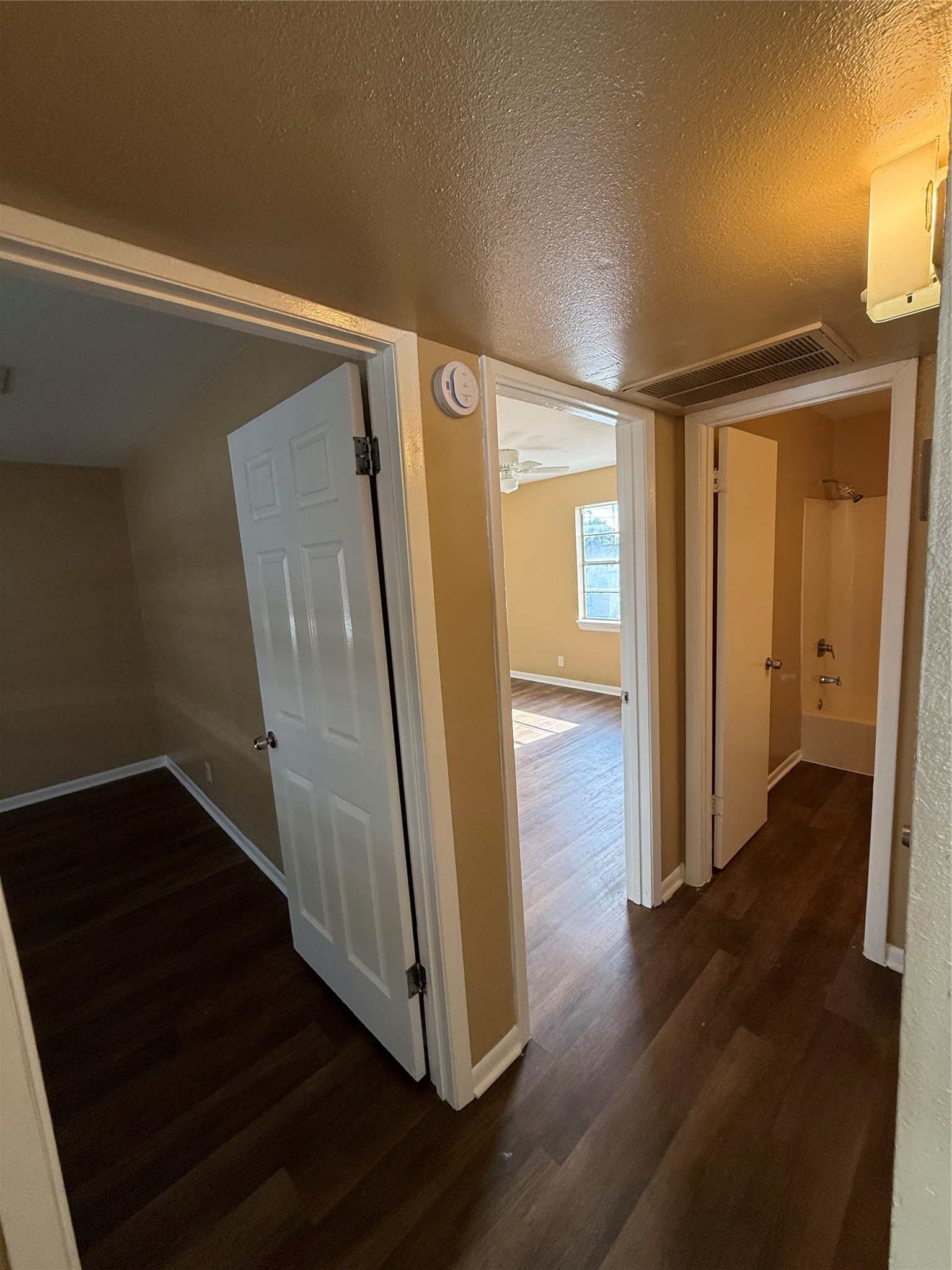 5225 Avenue R 1/2 5 Property Photo 13