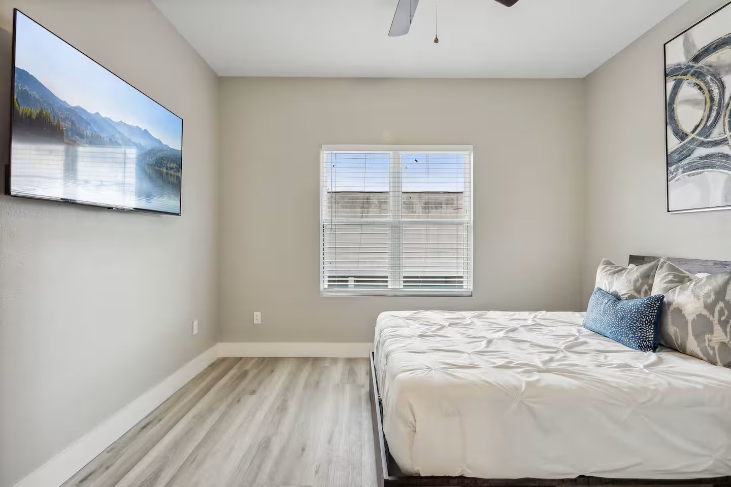 2502 Sam Wilson Street Property Photo 12