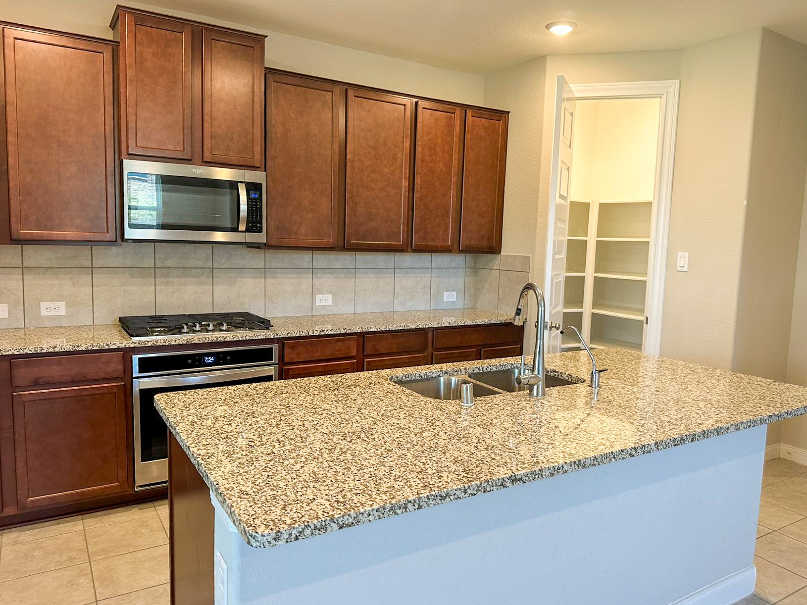 24926 Clearwater Willow Trace Trace Property Photo 6