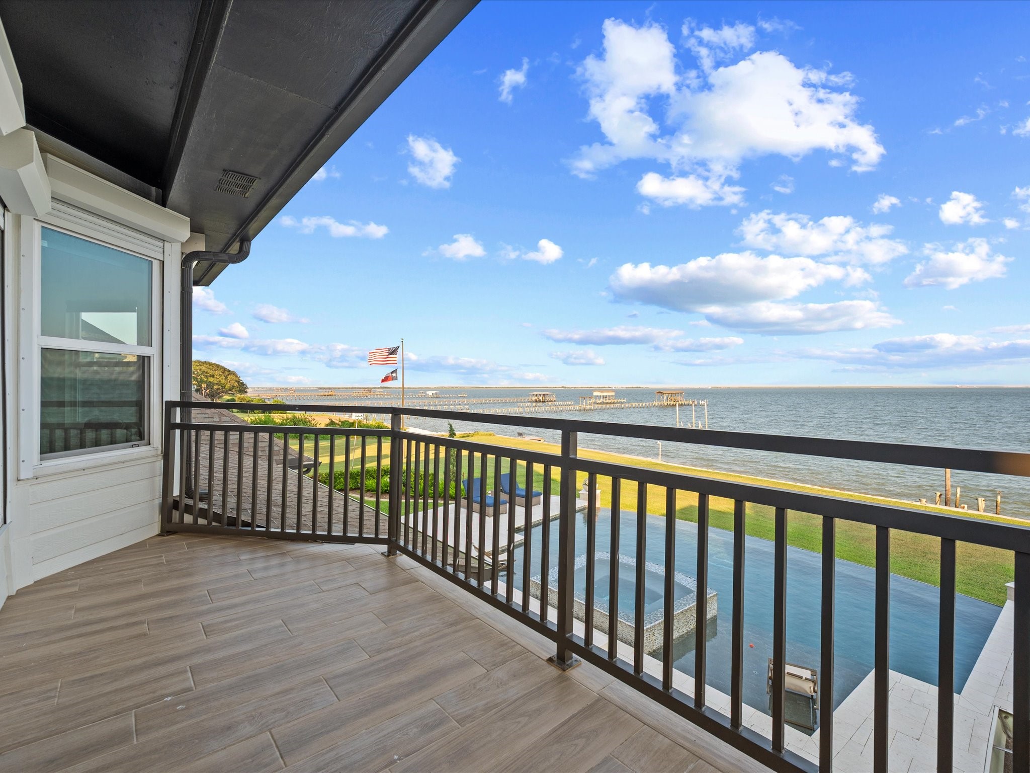 993 Sandy Court Property Photo 25