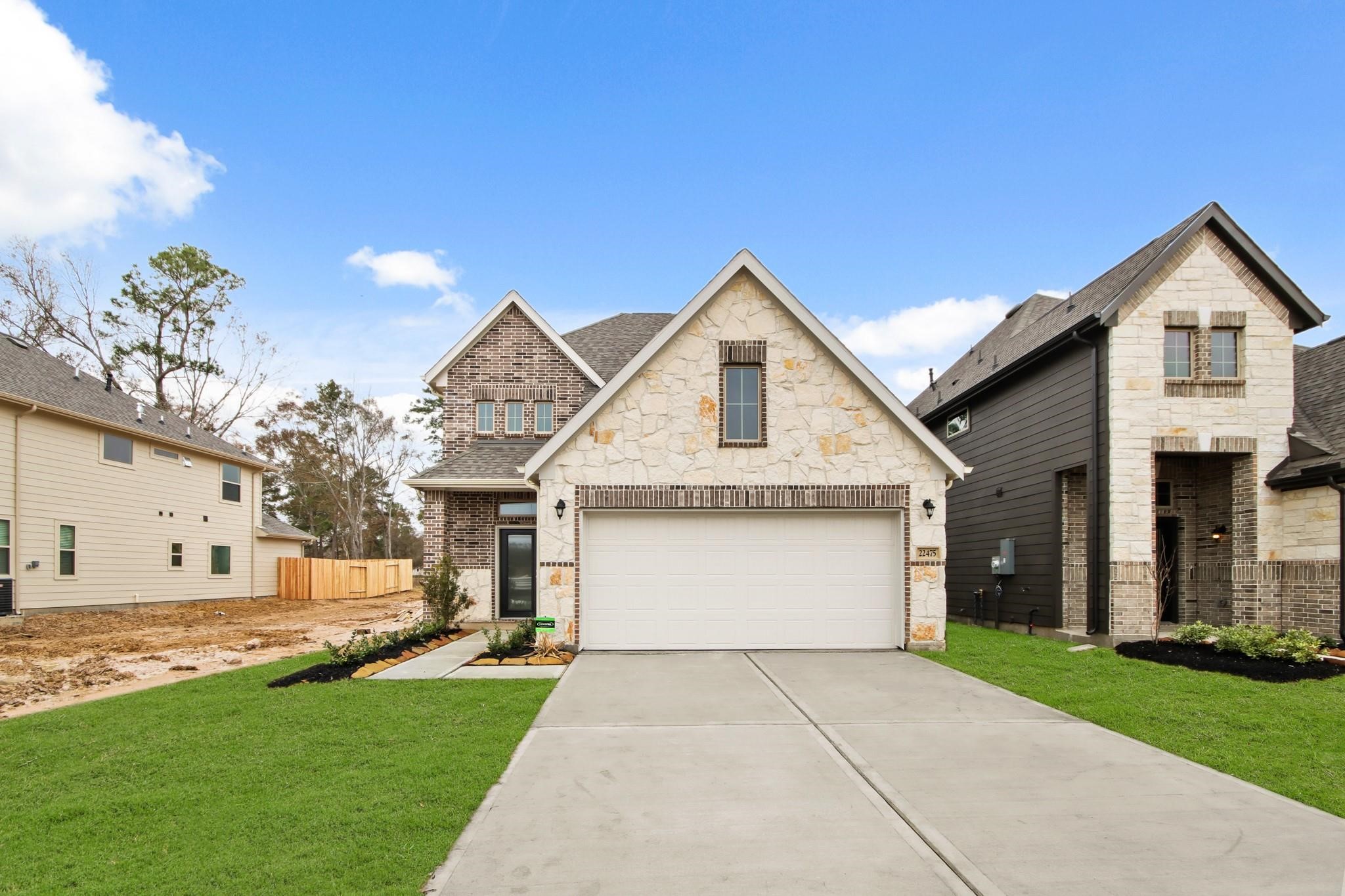 22475 Kinley Street Property Photo
