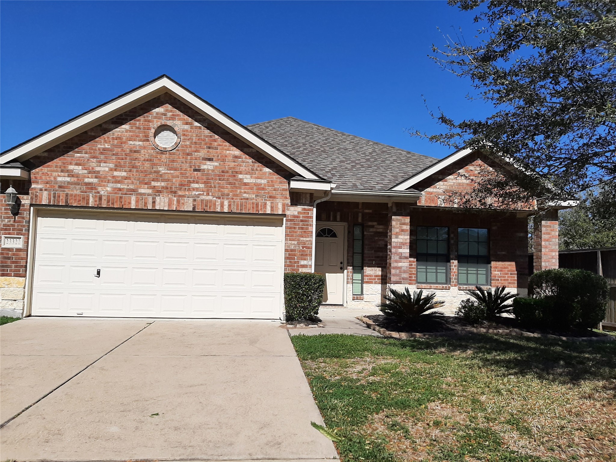 23322 E Pine Ivy Lane Property Photo 1