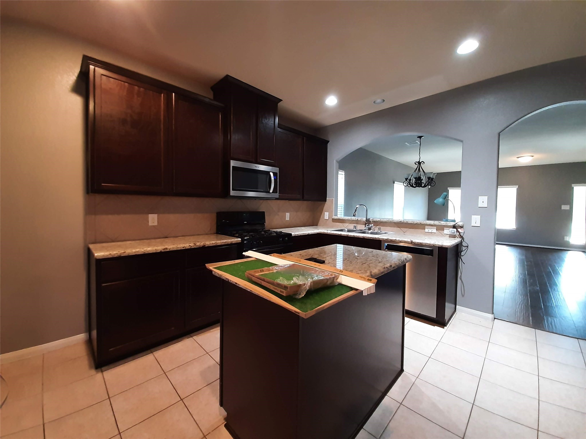 23322 E Pine Ivy Lane Property Photo 12