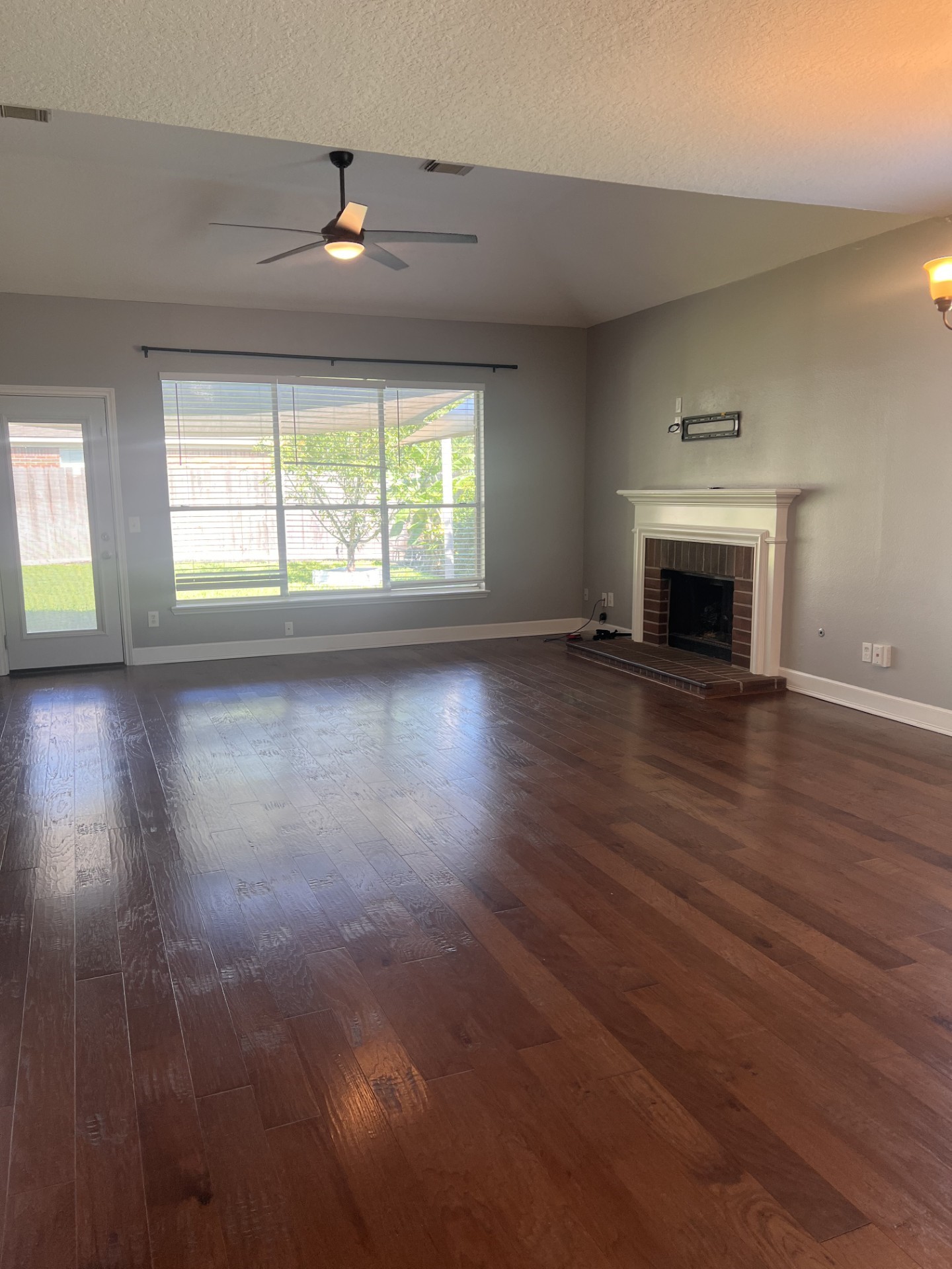 9327 Restover Lane Property Photo 12