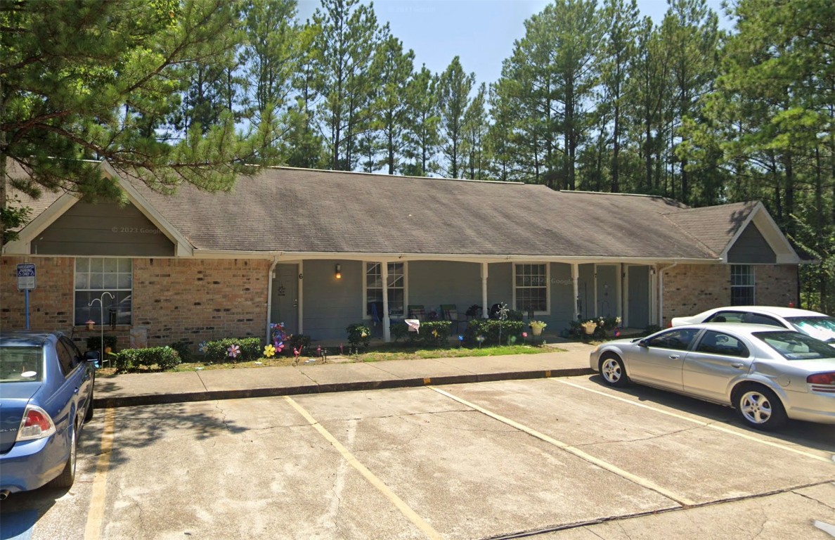 800 Bradford Street Property Photo 8