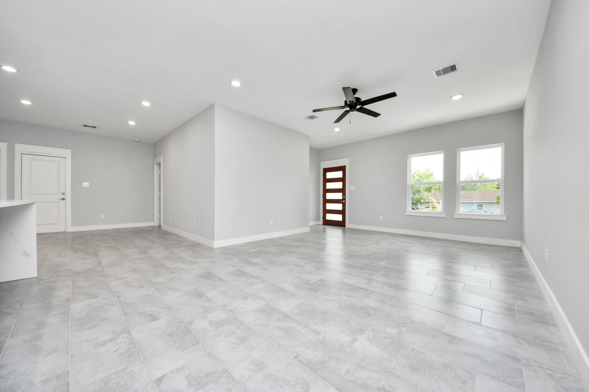 1307 Laskey Street Property Photo 3