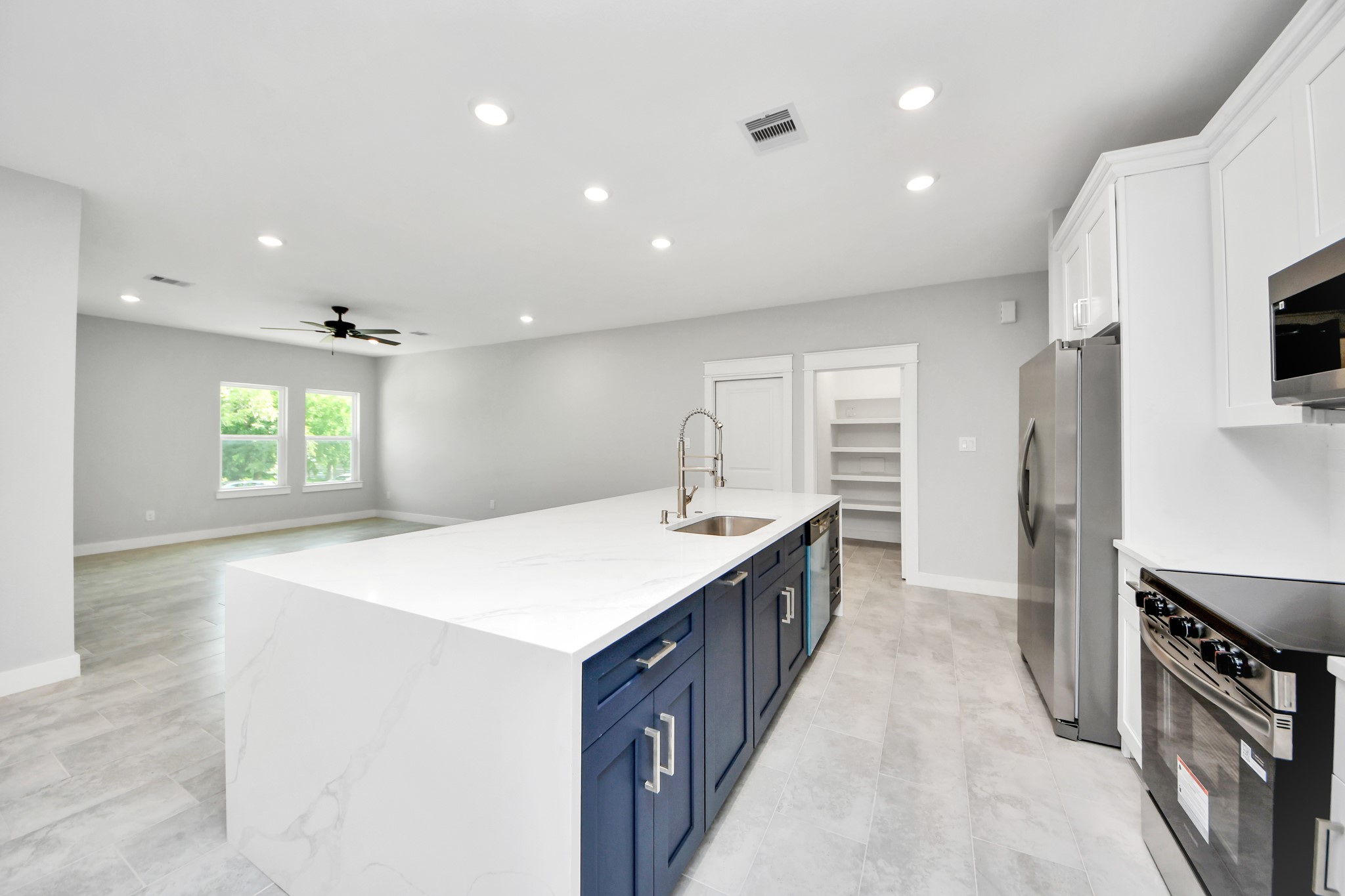 1307 Laskey Street Property Photo 18