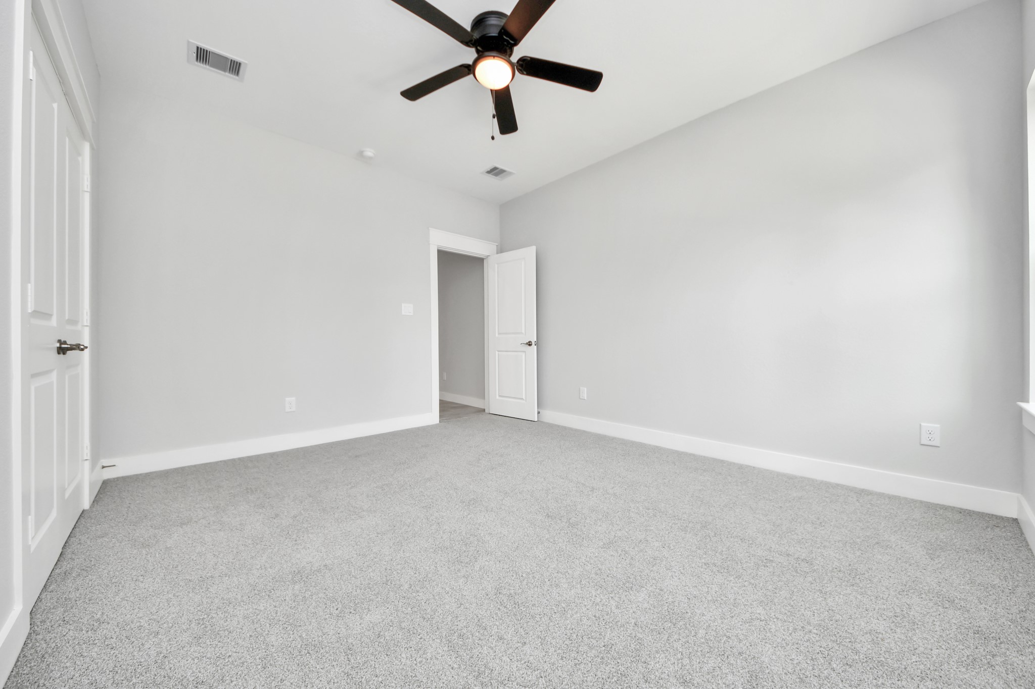 1307 Laskey Street Property Photo 28