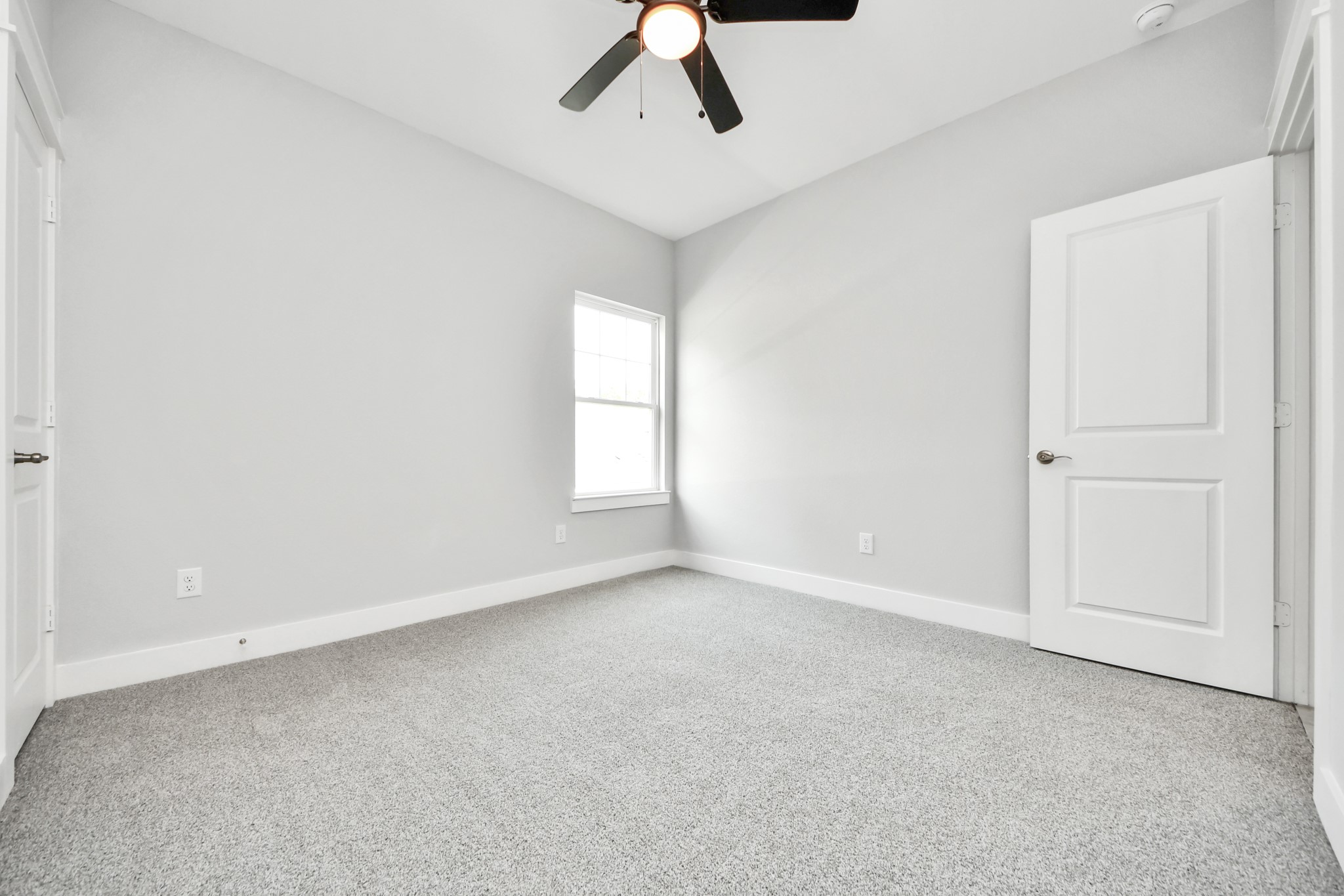 1307 Laskey Street Property Photo 34
