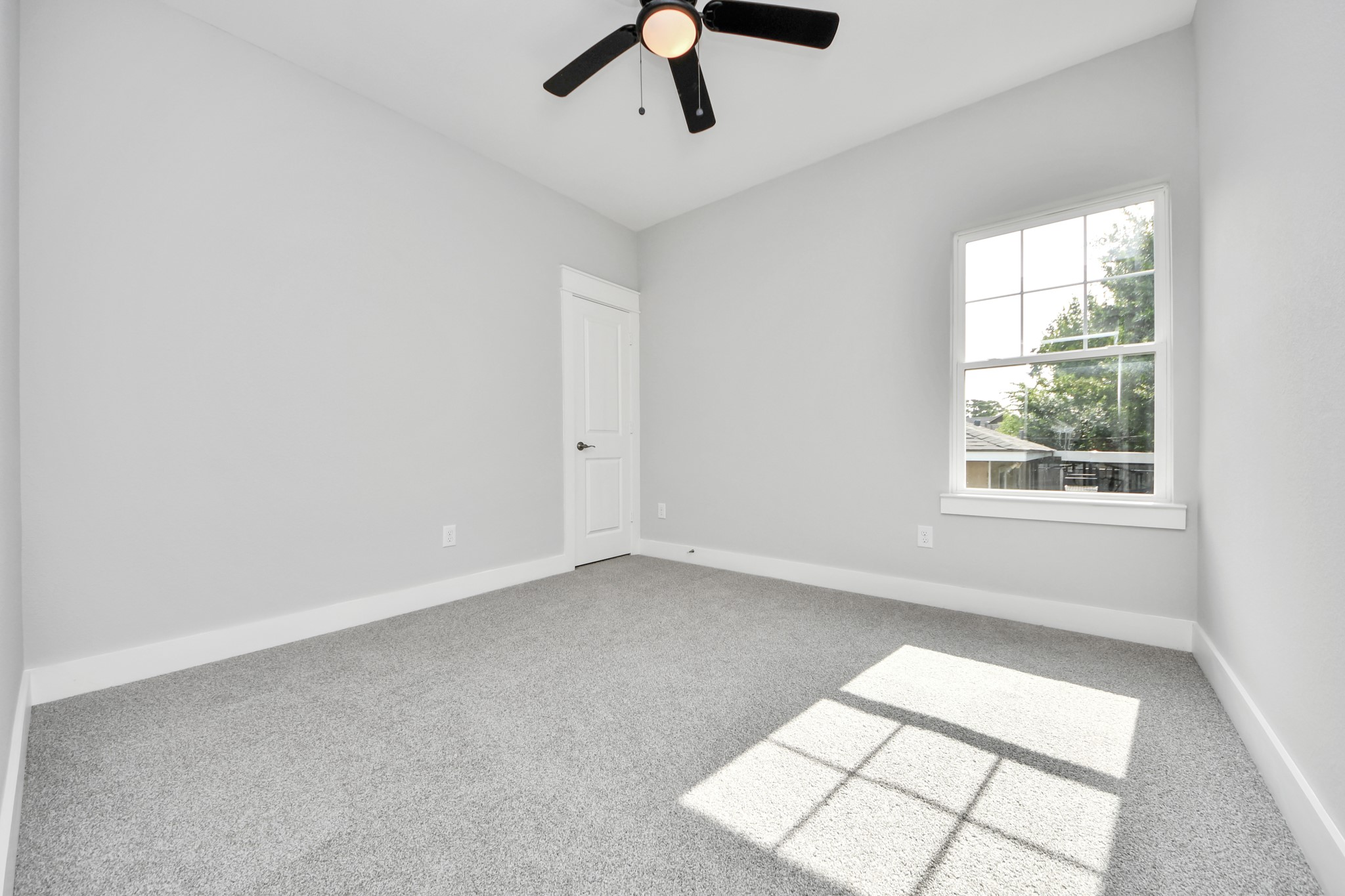 1307 Laskey Street Property Photo 41